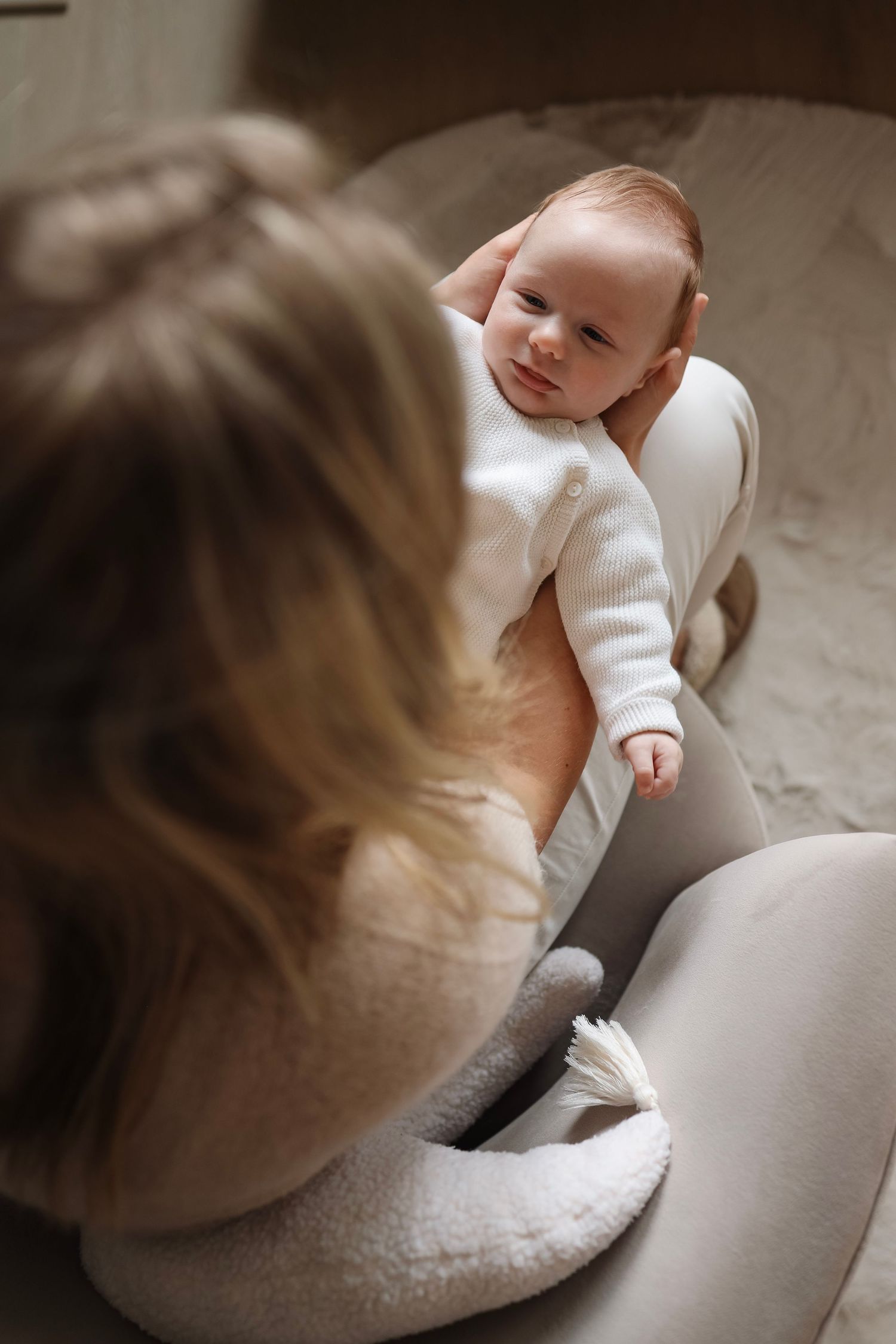 Laat de eerste momenten van je newborn vastleggen in professionele foto’s. Newbornfotografie in Eindhoven, Noord-Brabant.
