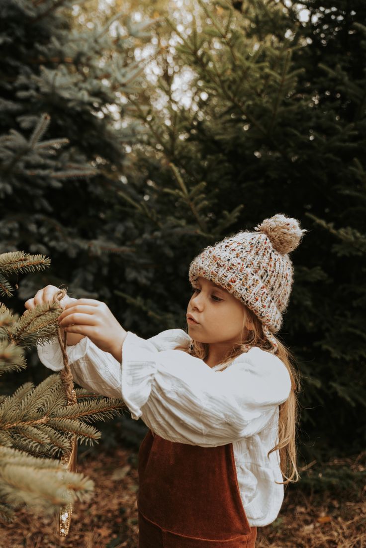 Minishoot voor kerstkaarten of social media in Eindhoven met winterdecor, sneeuw, lampjes en professionele fotografie voor gezinnen