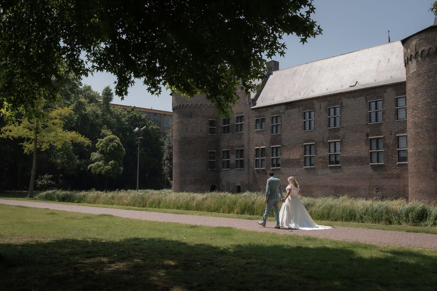 tijdloze bruiloft rapportage op jullie bruiloft met Professionele fotograaf uit Eindhoven , Noord Brabant