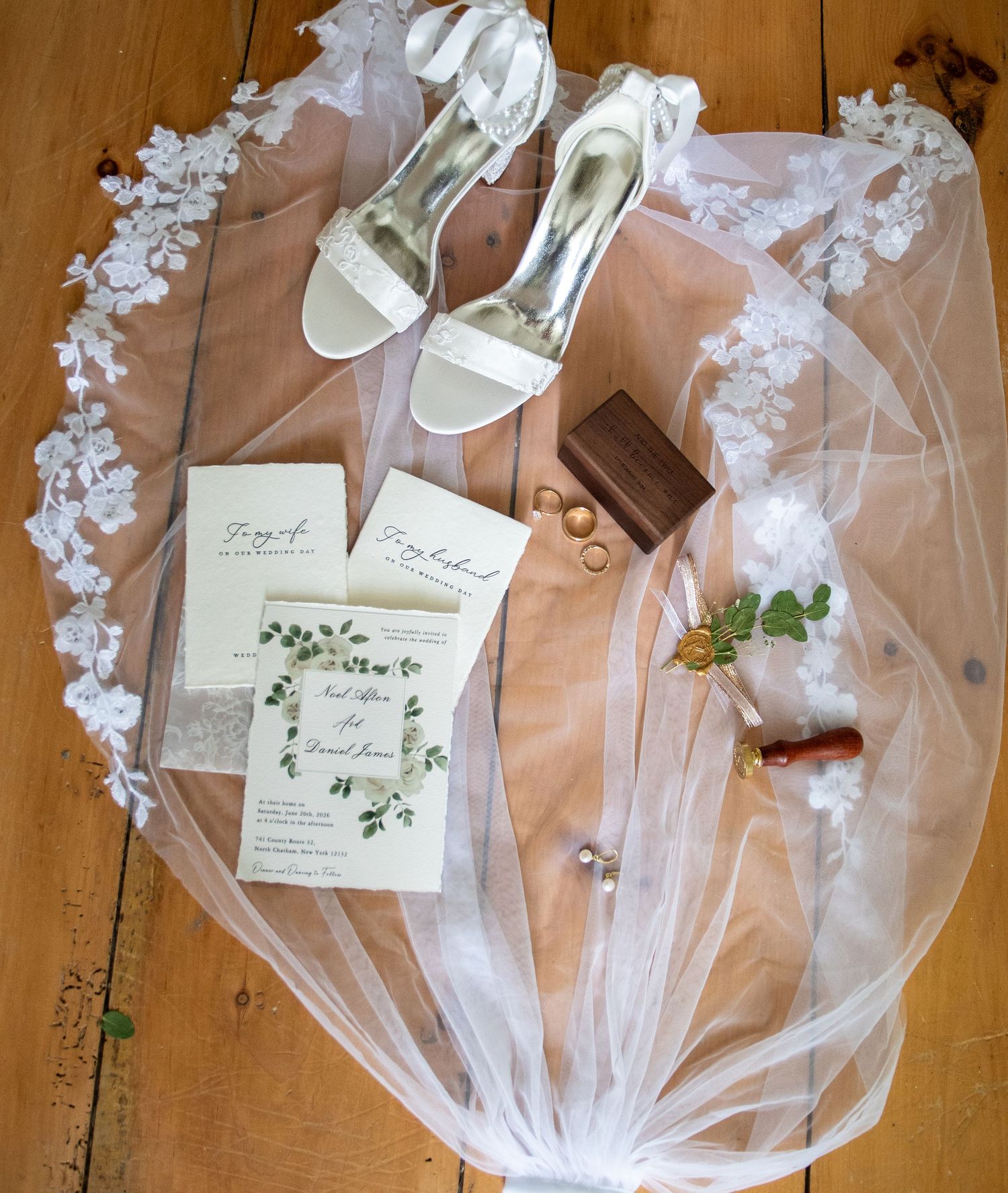 New England wedding bridesmaids photography. capital region wedding. true to color photography. Documentary and candid photography