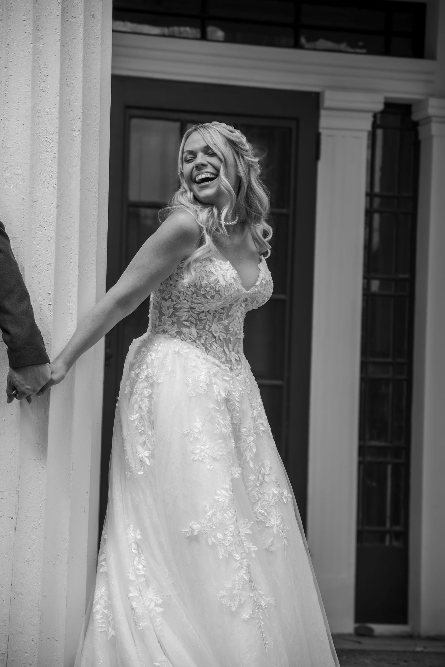 upstate new york wedding bridesmaids photography. capital region wedding. true to color photography. Documentary and candid photography