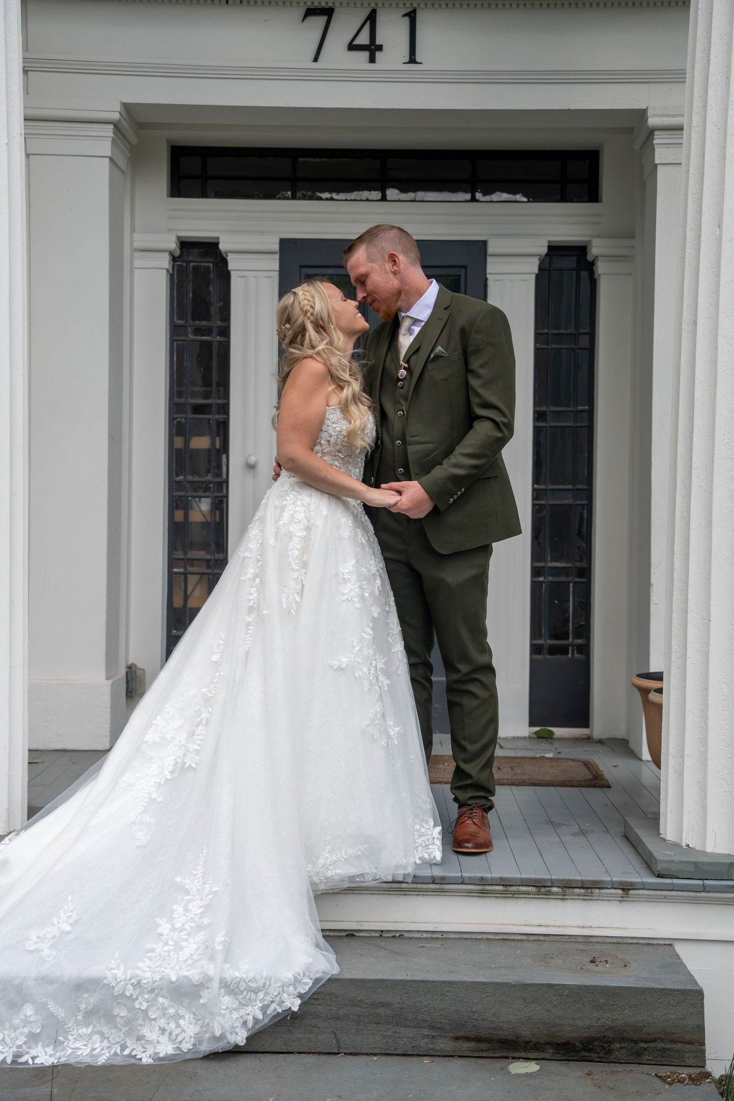 upstate new york wedding bridesmaids photography. capital region wedding. true to color photography. Documentary and candid photography