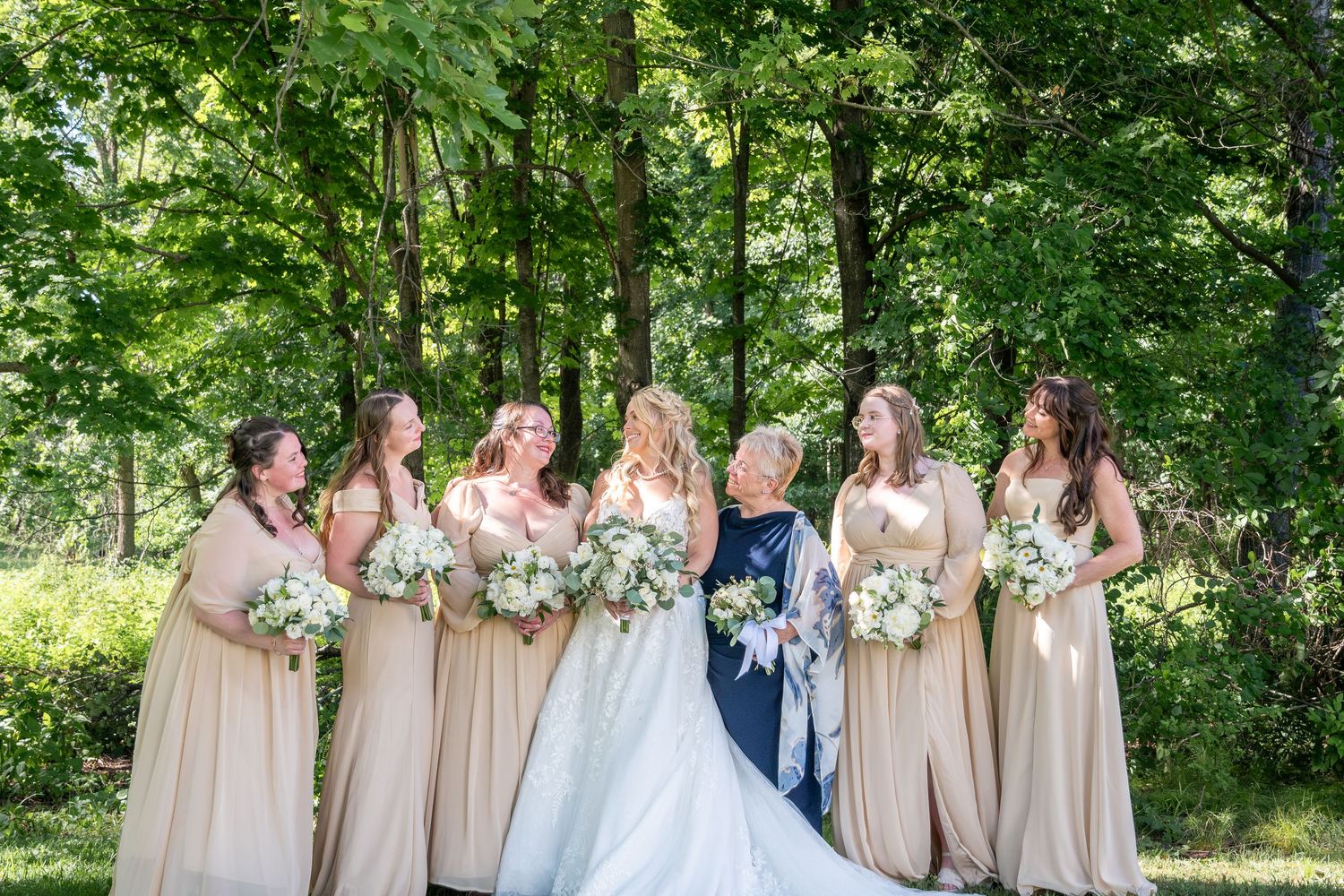upstate new york wedding bridesmaids photography. capital region wedding. true to color photography. Documentary and candid photography