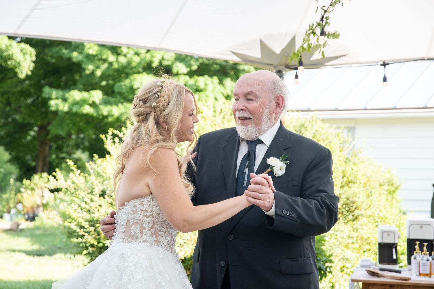 upstate new york wedding bridesmaids photography. capital region wedding. true to color photography. Documentary and candid photography