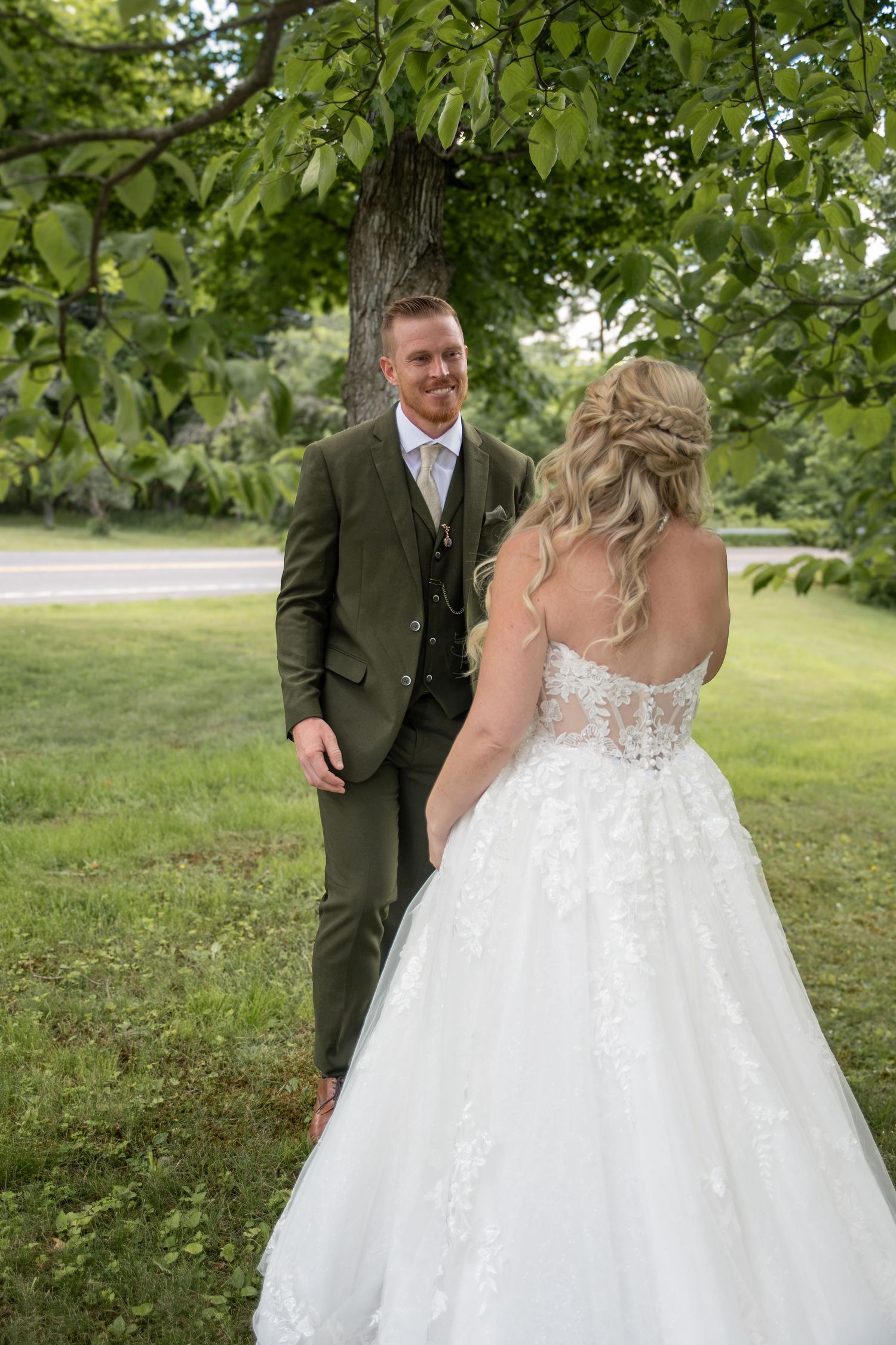New England wedding bridesmaids photography. capital region wedding. true to color photography. Documentary and candid photography