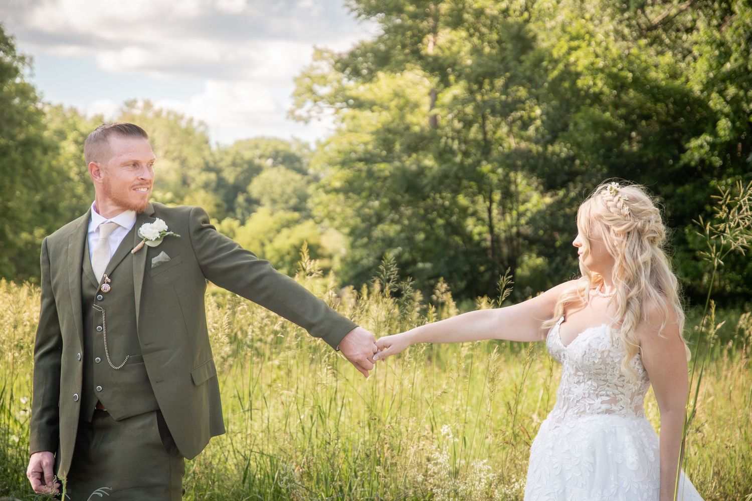 New England wedding bridesmaids photography. capital region wedding. true to color photography. Documentary and candid photography
