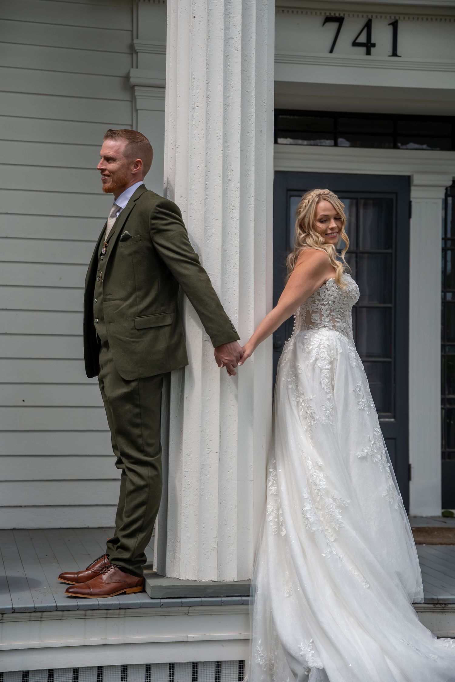 New England wedding bridesmaids photography. capital region wedding. true to color photography. Documentary and candid photography