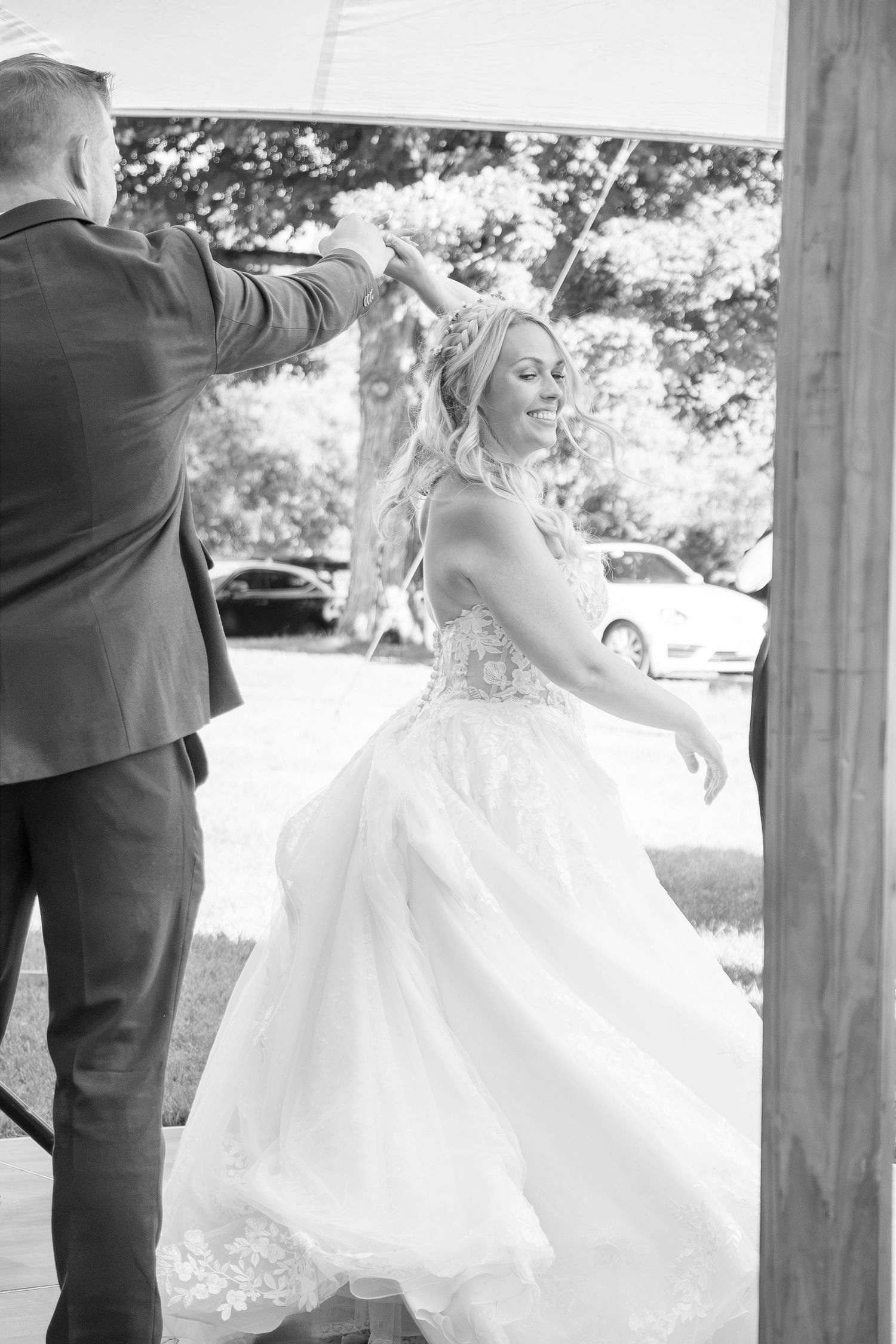 upstate new york wedding bridesmaids photography. capital region wedding. true to color photography. Documentary and candid photography