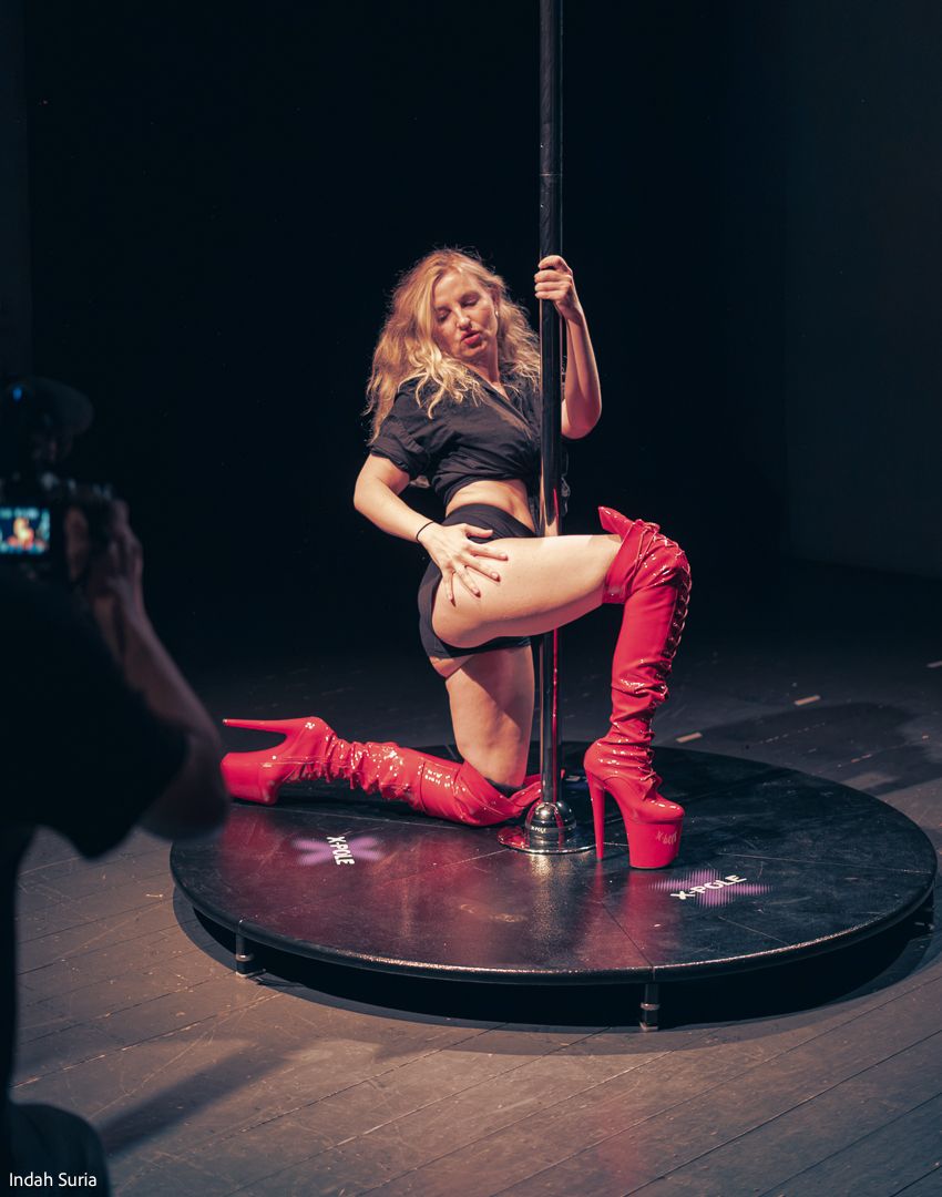 Pole dance photography of a pole dance event.