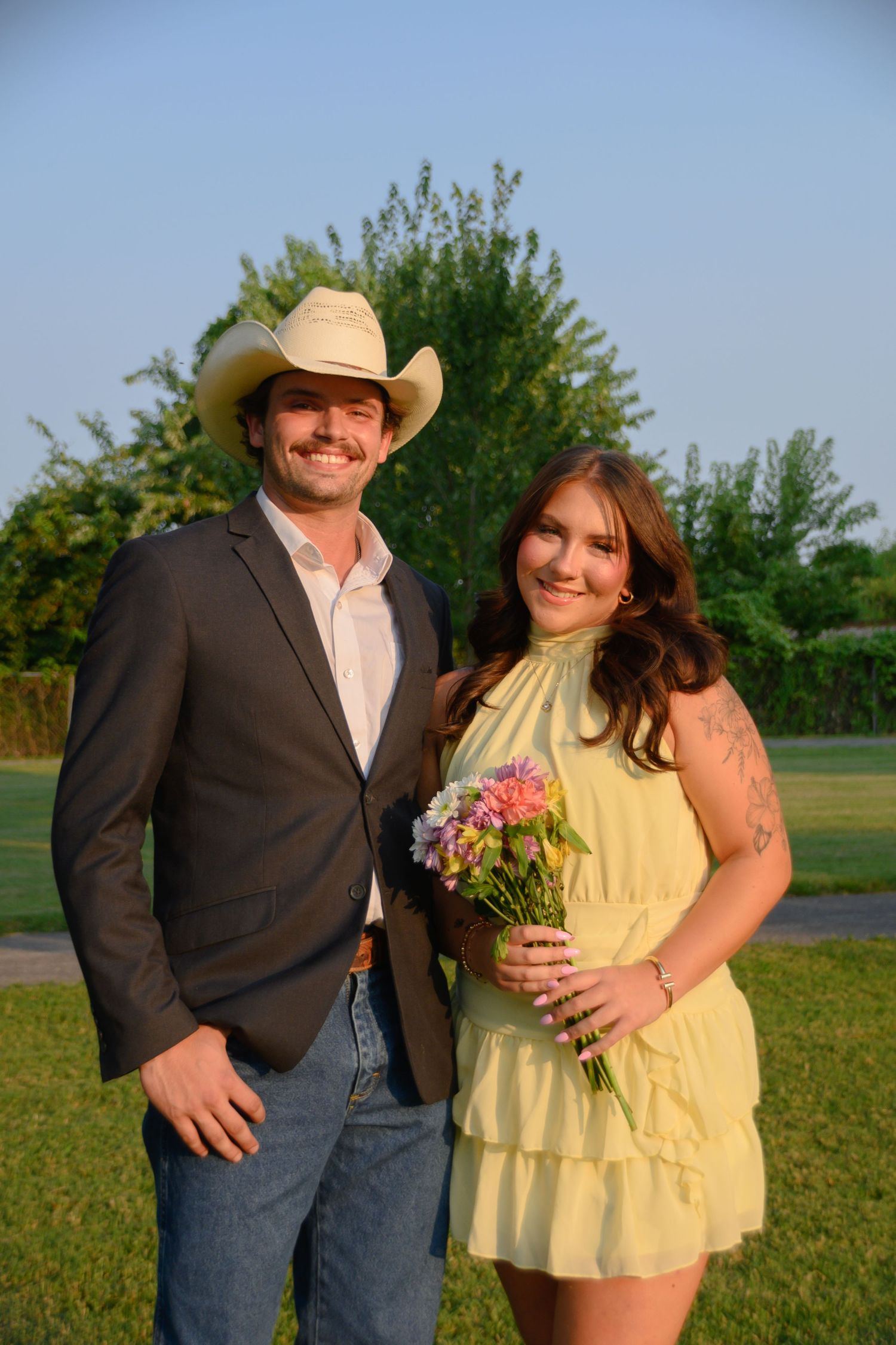 Outdoor Couples pictures Springfield, MO