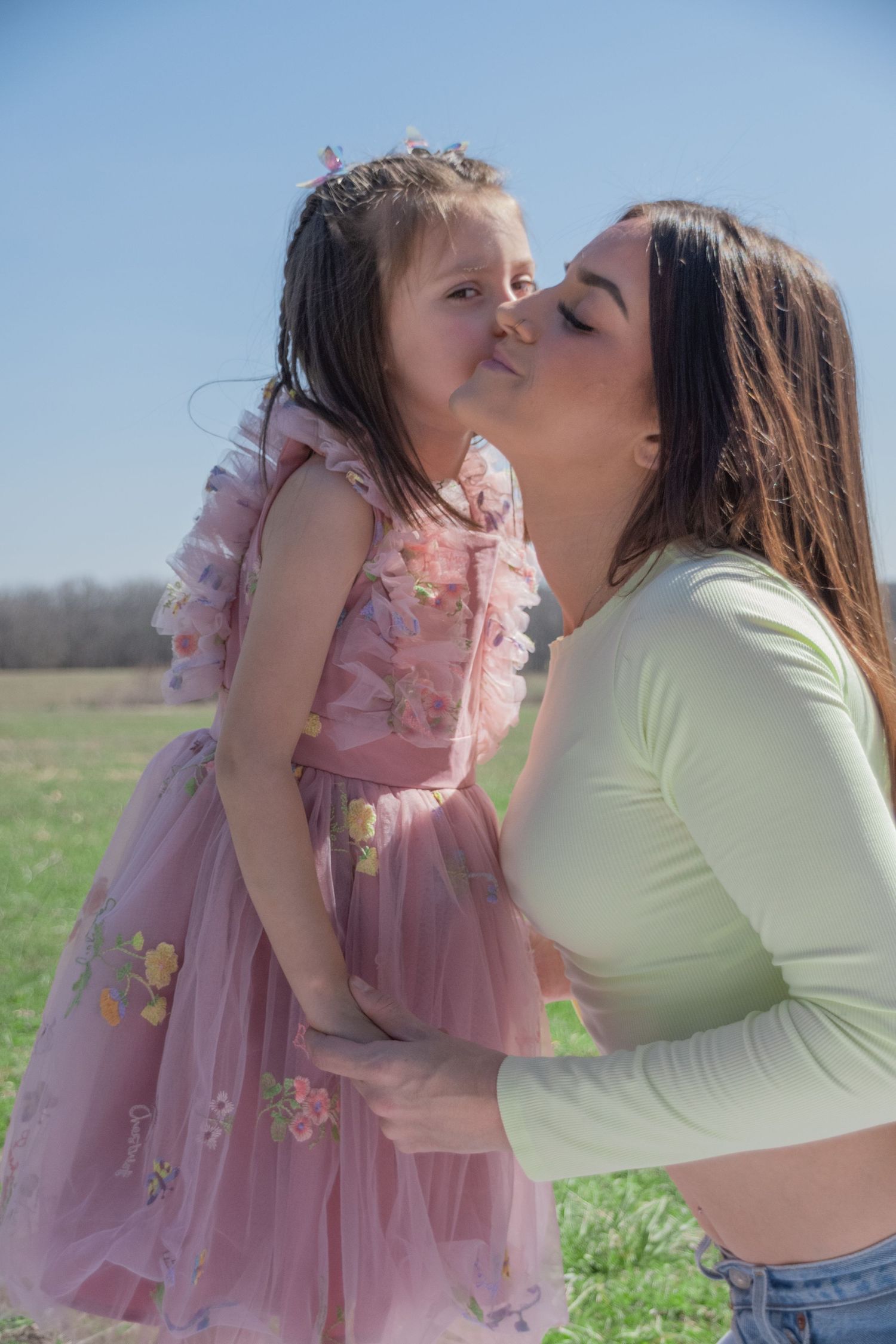 Outdoor family pictures Republic, MO