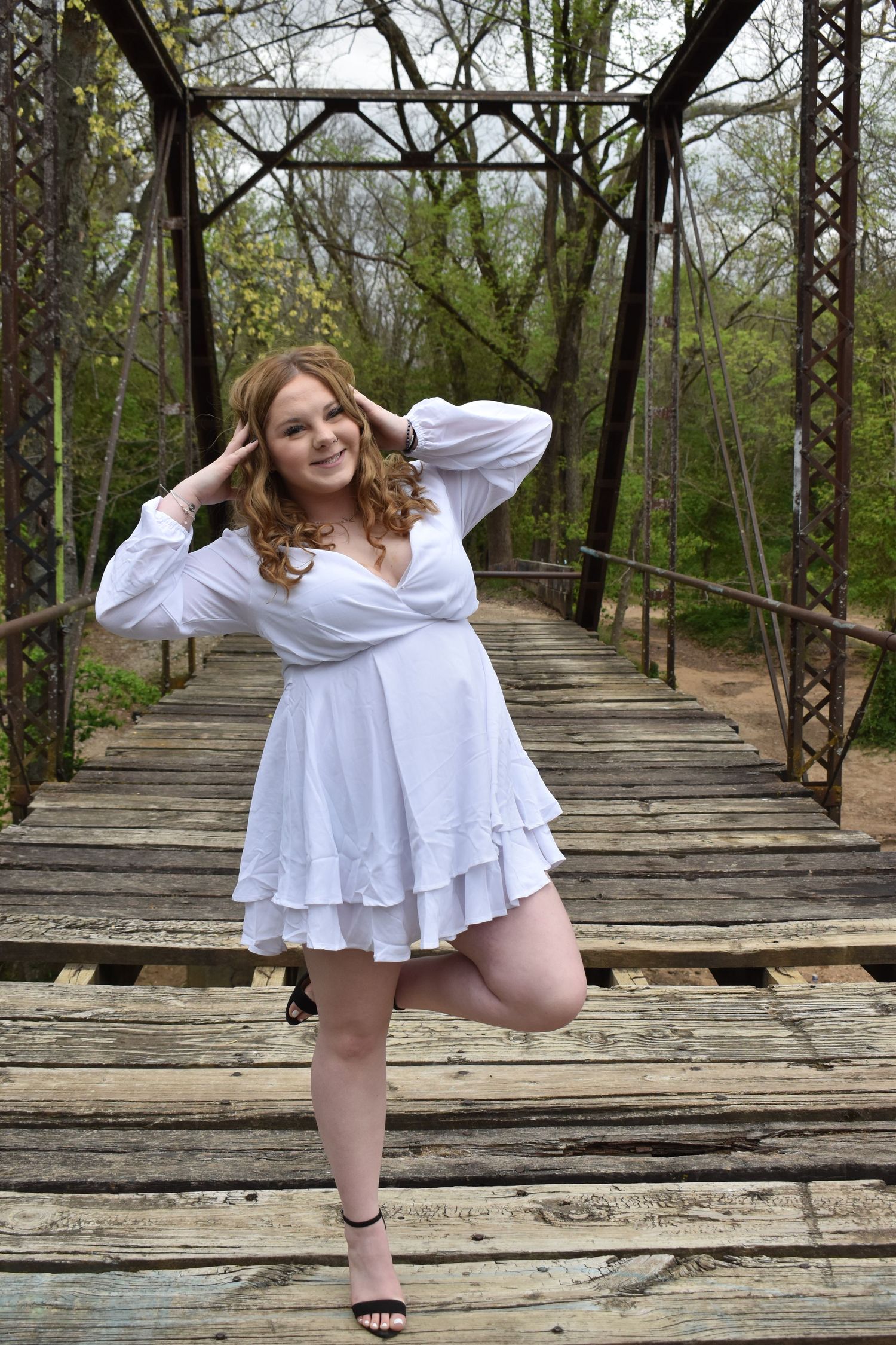 Outdoor senior pictures Willard, MO