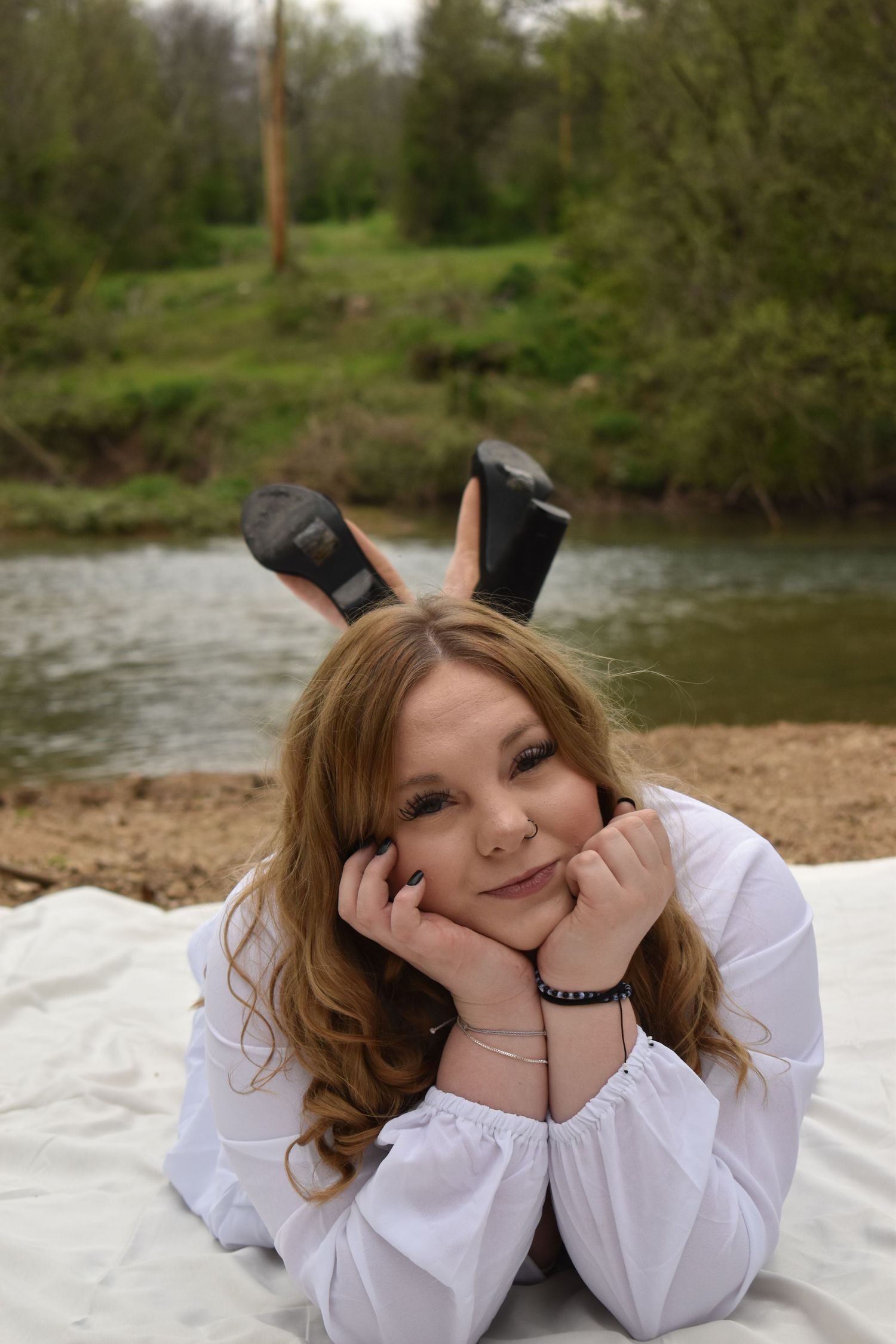 Outdoor senior pictures Willard, MO