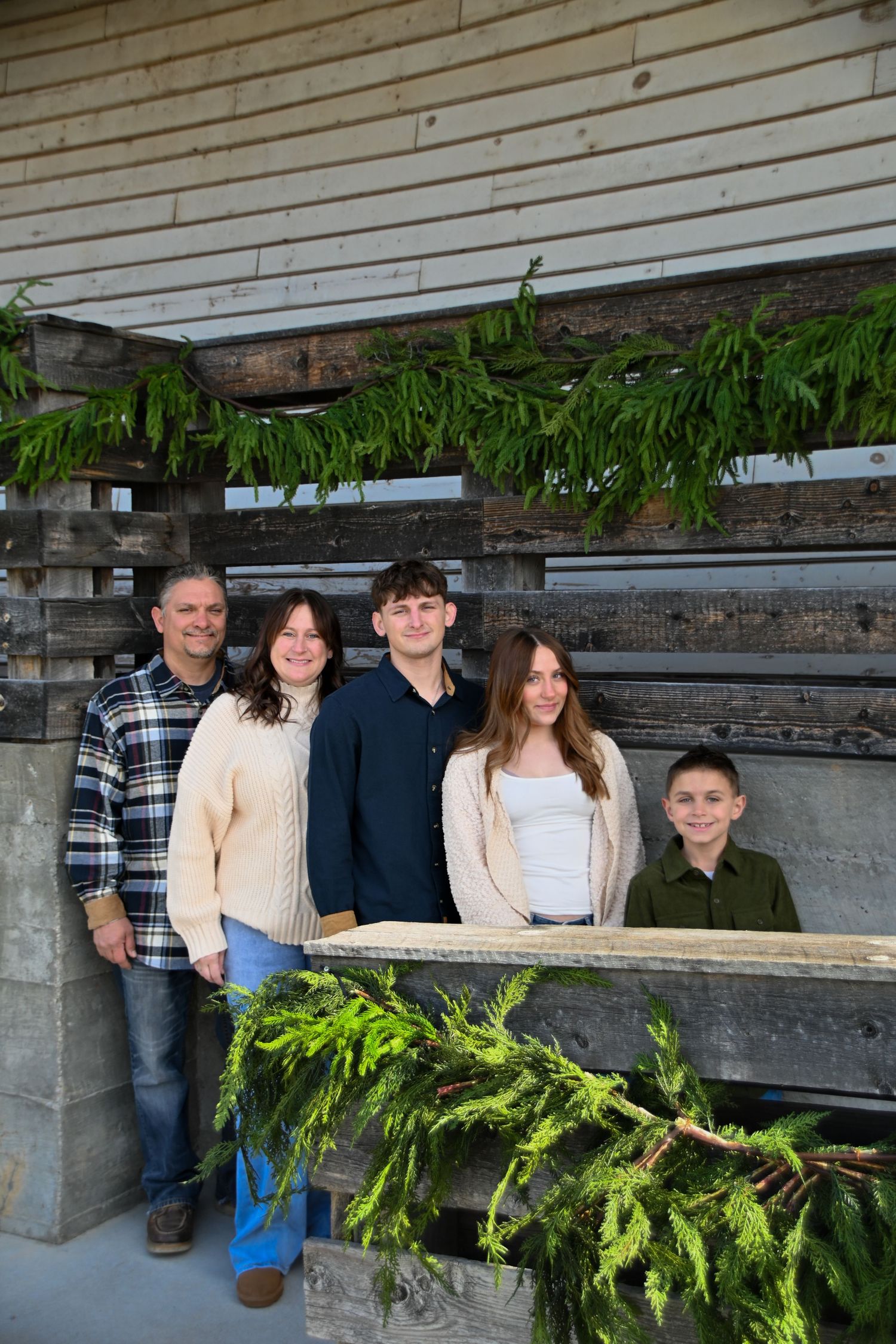 Outdoor family pictures Ozark, MO