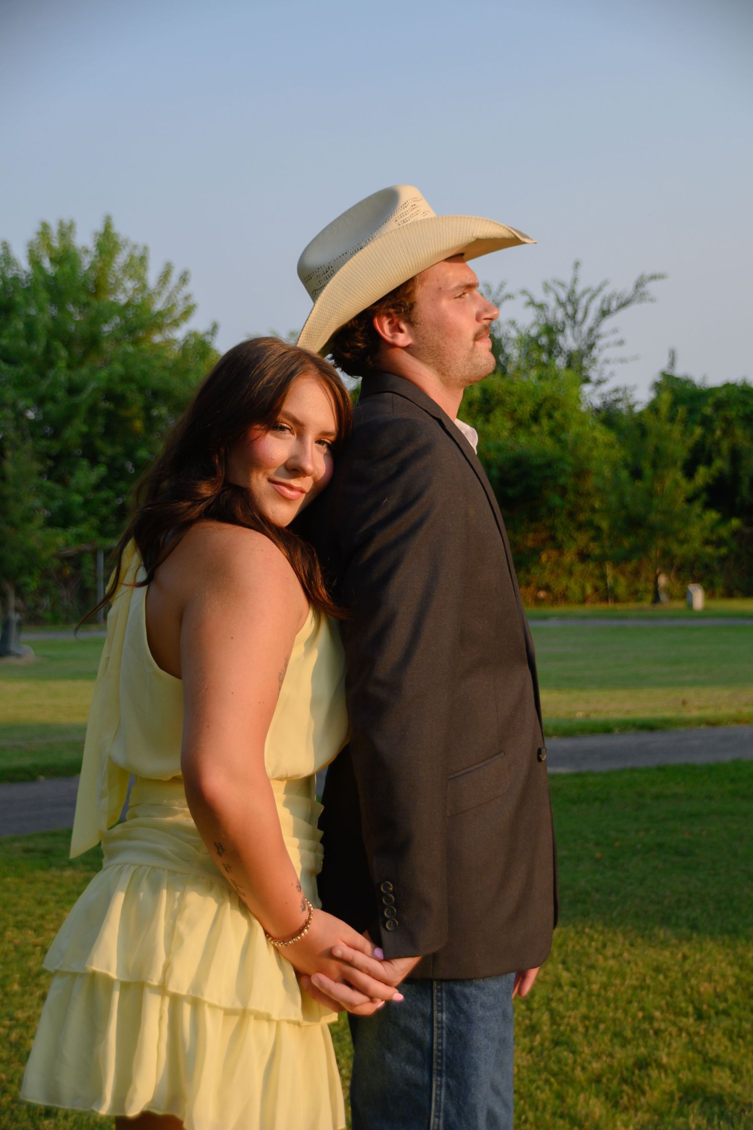 Outdoor Couples pictures Springfield, MO