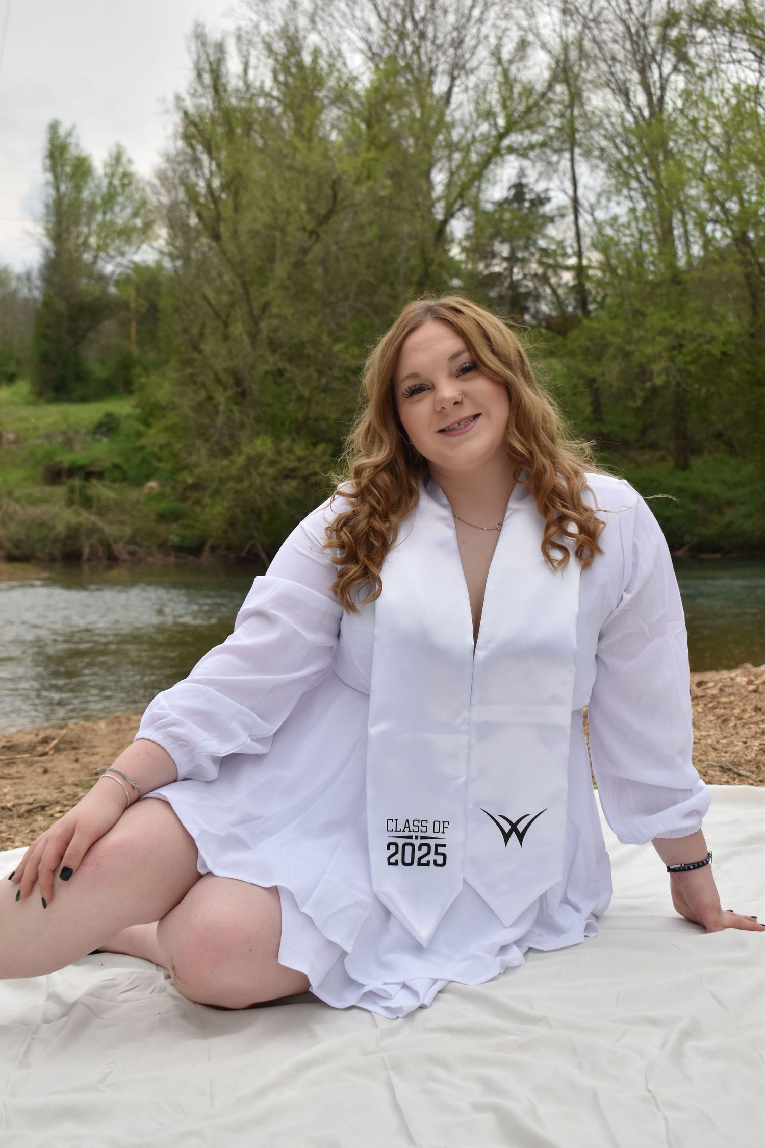 Outdoor senior pictures Willard, MO