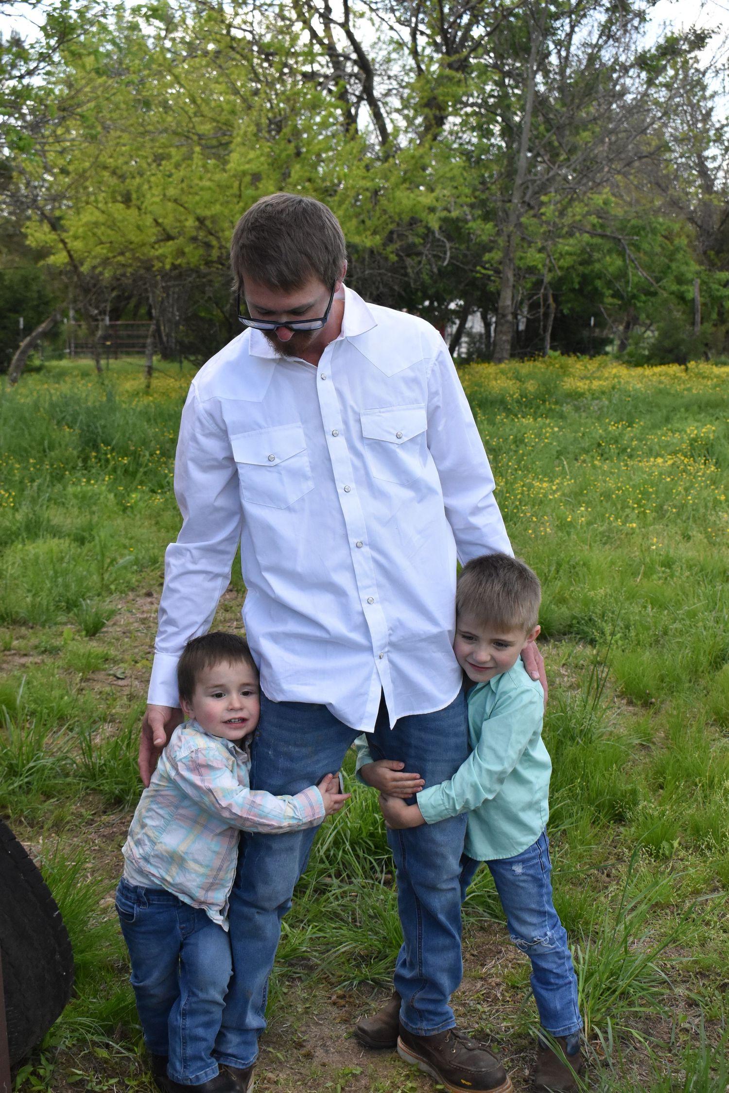 Outdoor family pictures Republic, MO