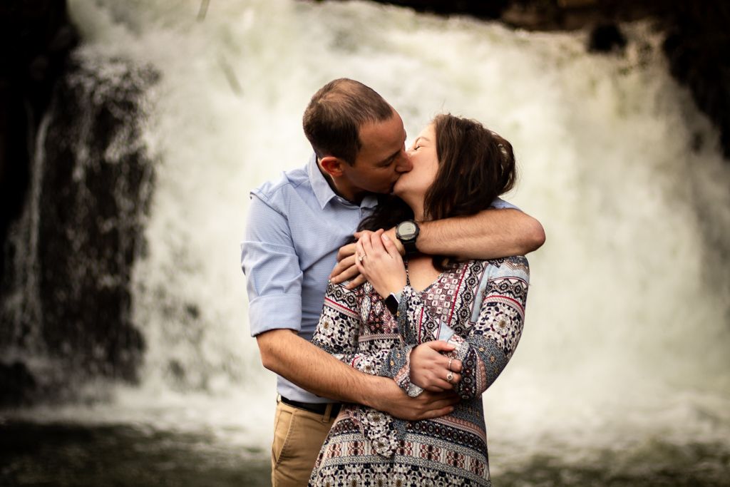 Couple session by travel photographer in natural outdoor setting