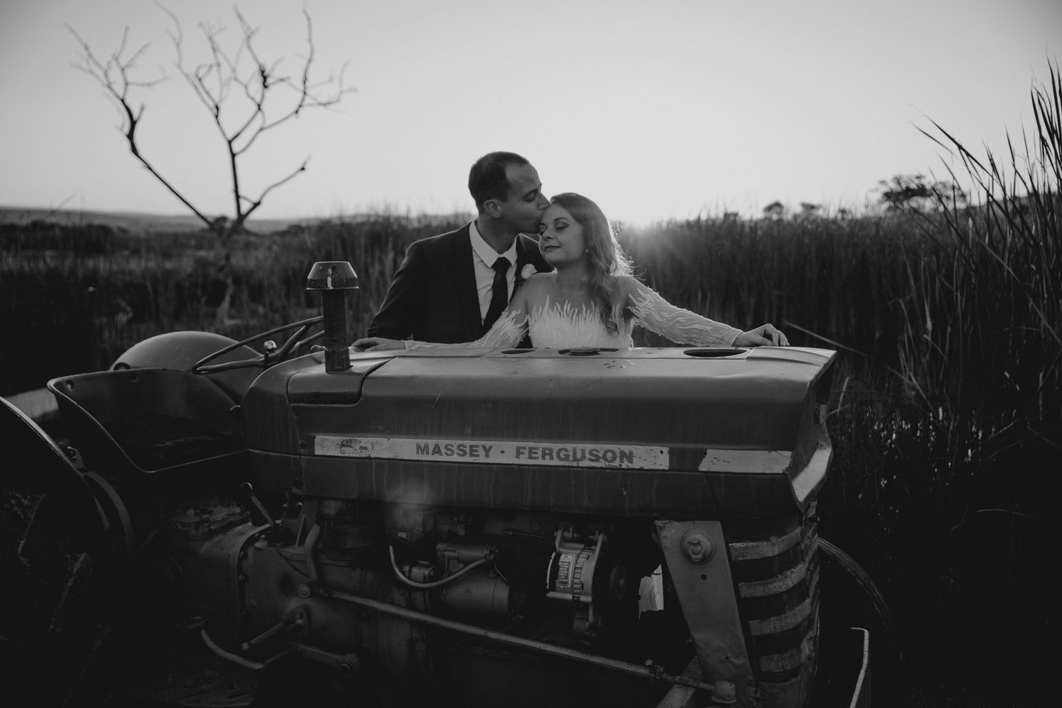 Wedding photographer in Cape Town capturing romantic couple moments
