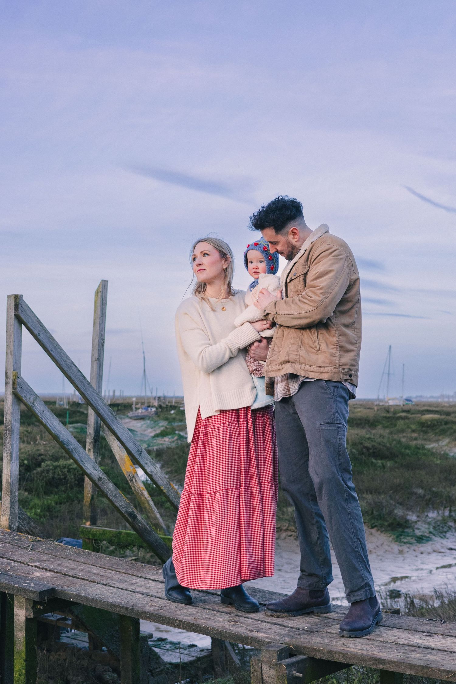 Lifestyle family photography session, candid family portrait West London