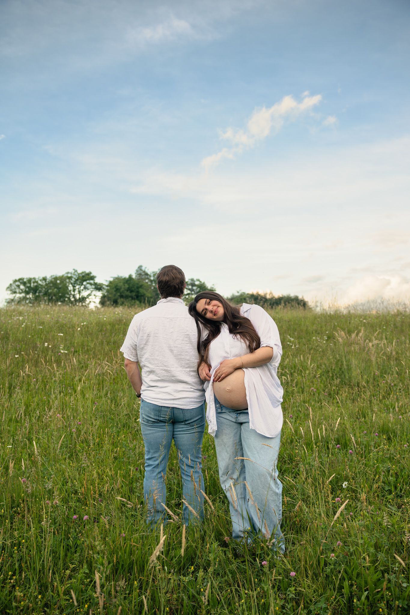 bright, documentary maternity couples photos