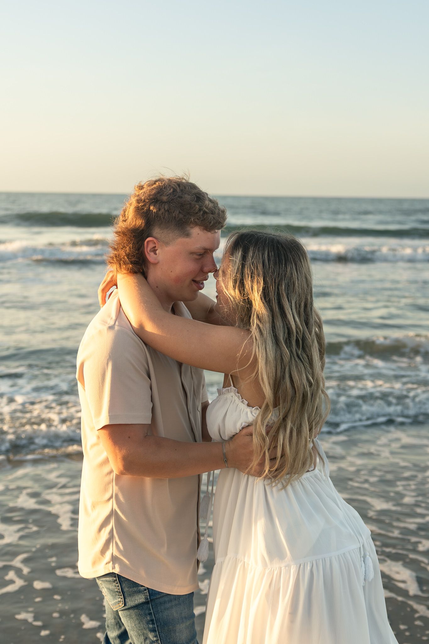 timeless beach couple photography