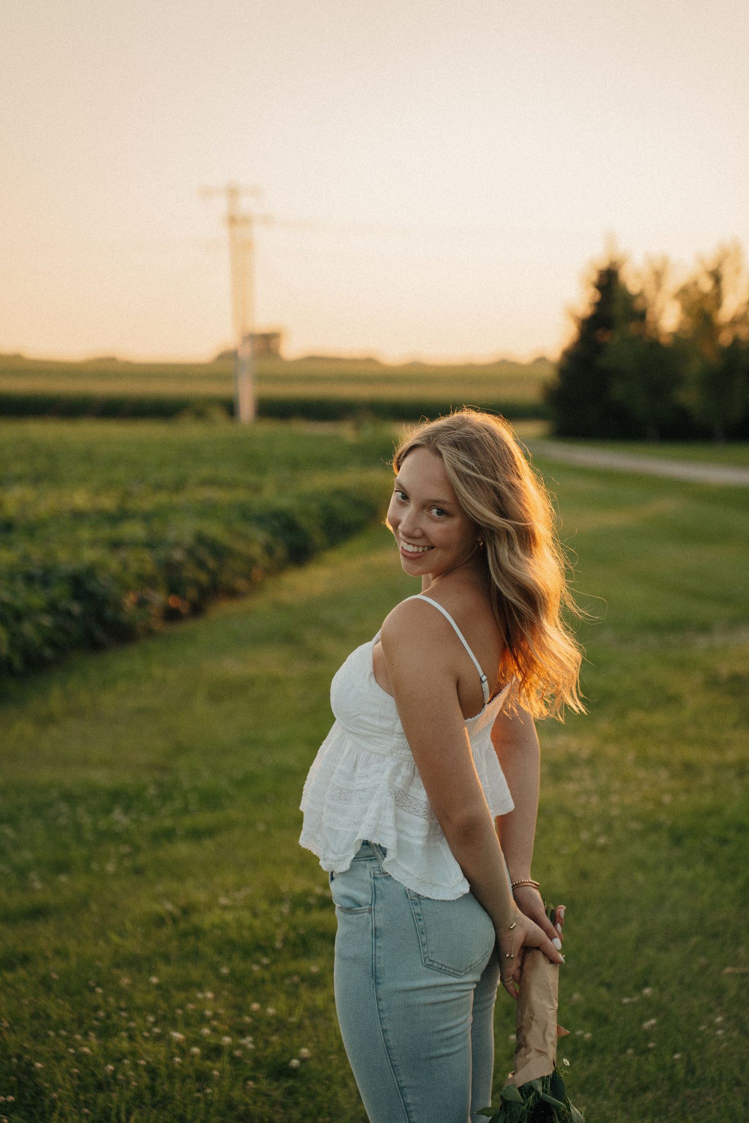 Lizy Gates at Mrs. Effies Country Flowers

PVHS Class of 2026 - Summer Senior Session 
- Riverdale, Iowa, Pleasant Valley, Iowa