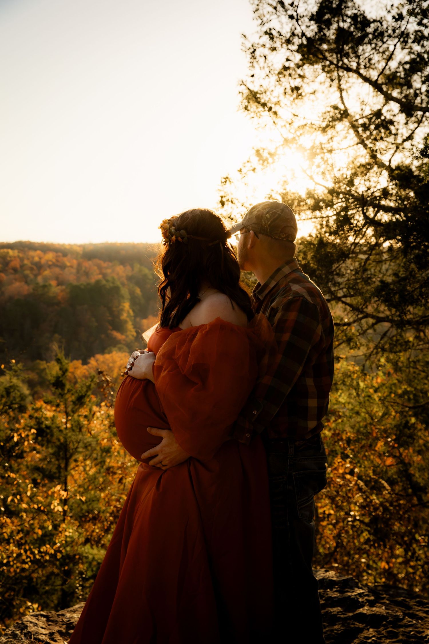 Maternity Session cliff overview with partner