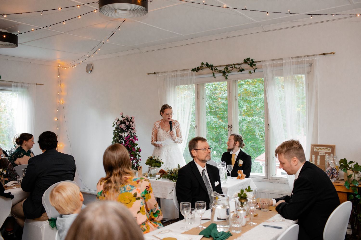 Dokumentaarinen hääkuvaus