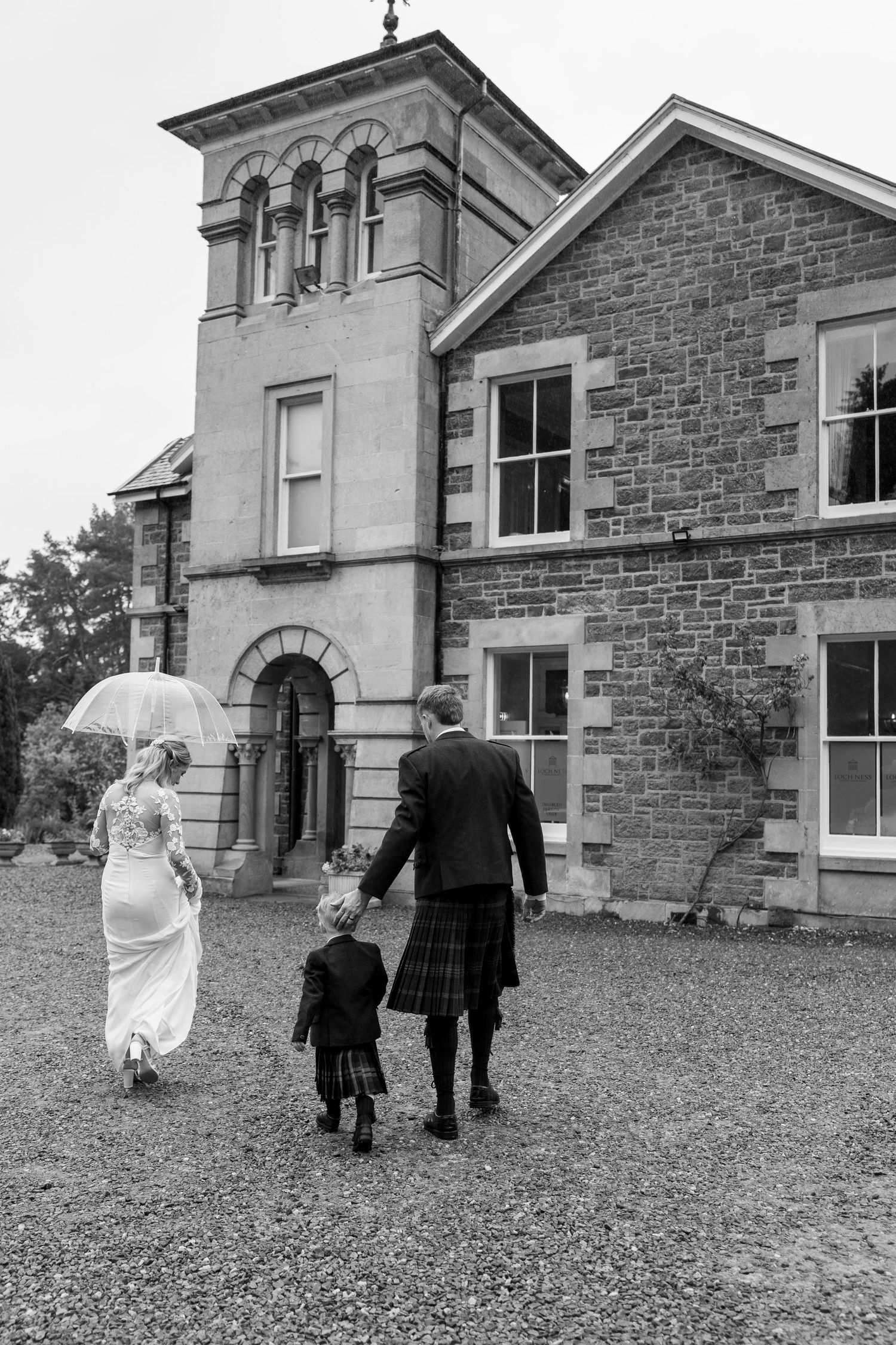 Wedding at Loch Ness Country House Hotel, Scottish Highlands