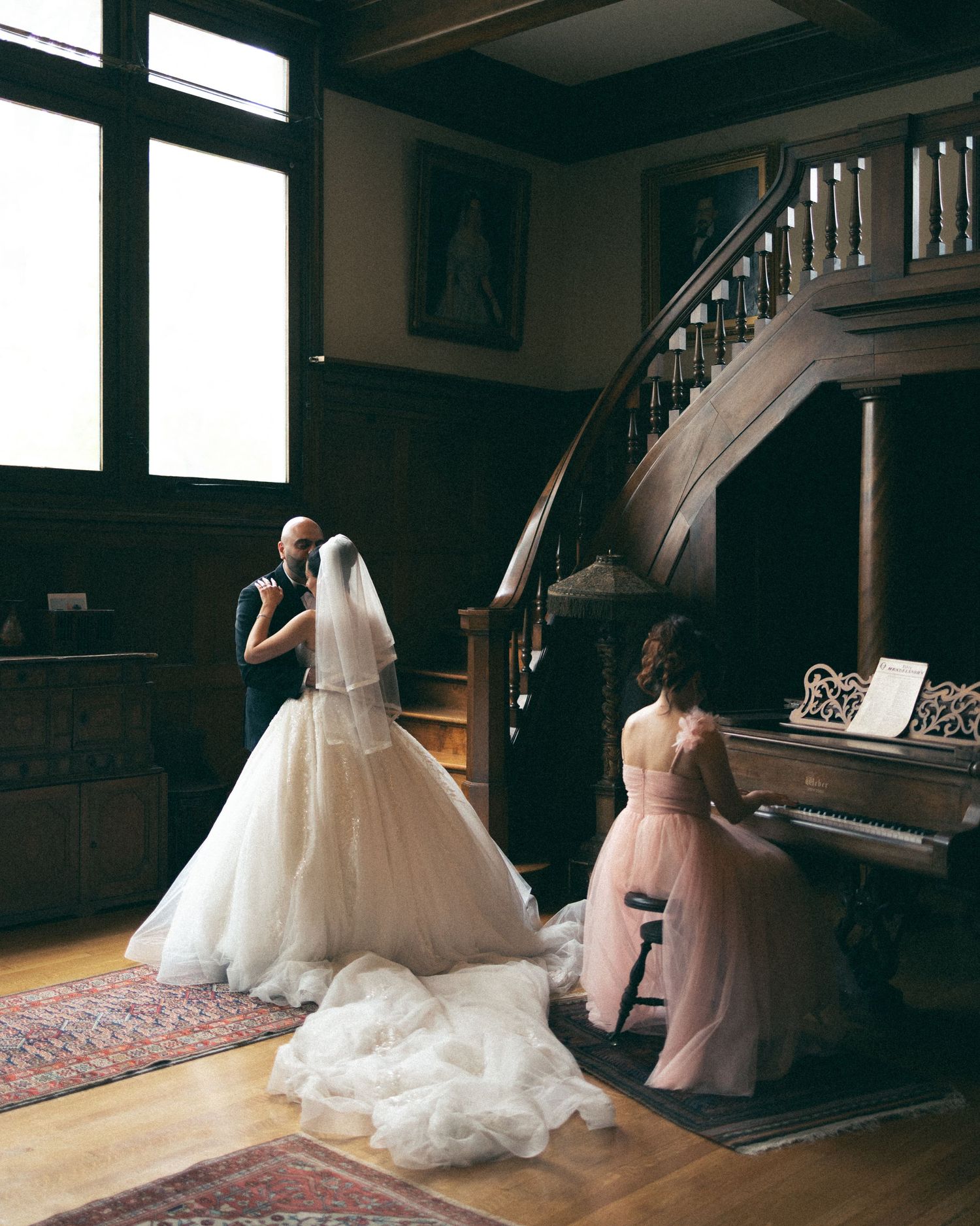 Luxury bridal details and timeless wedding storytelling in Los Angeles.