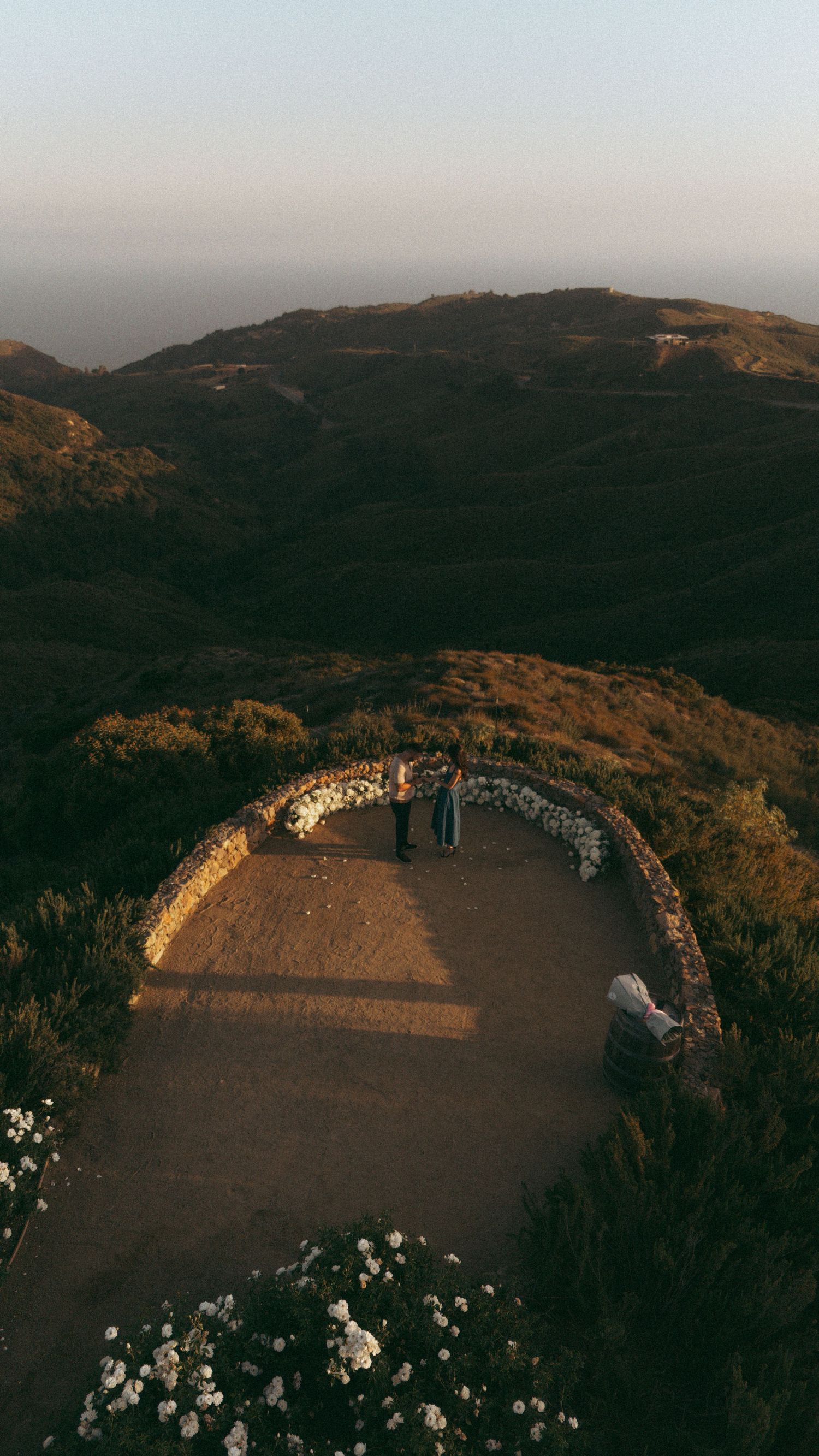 Modern Los Angeles wedding photography highlighting authentic connections.