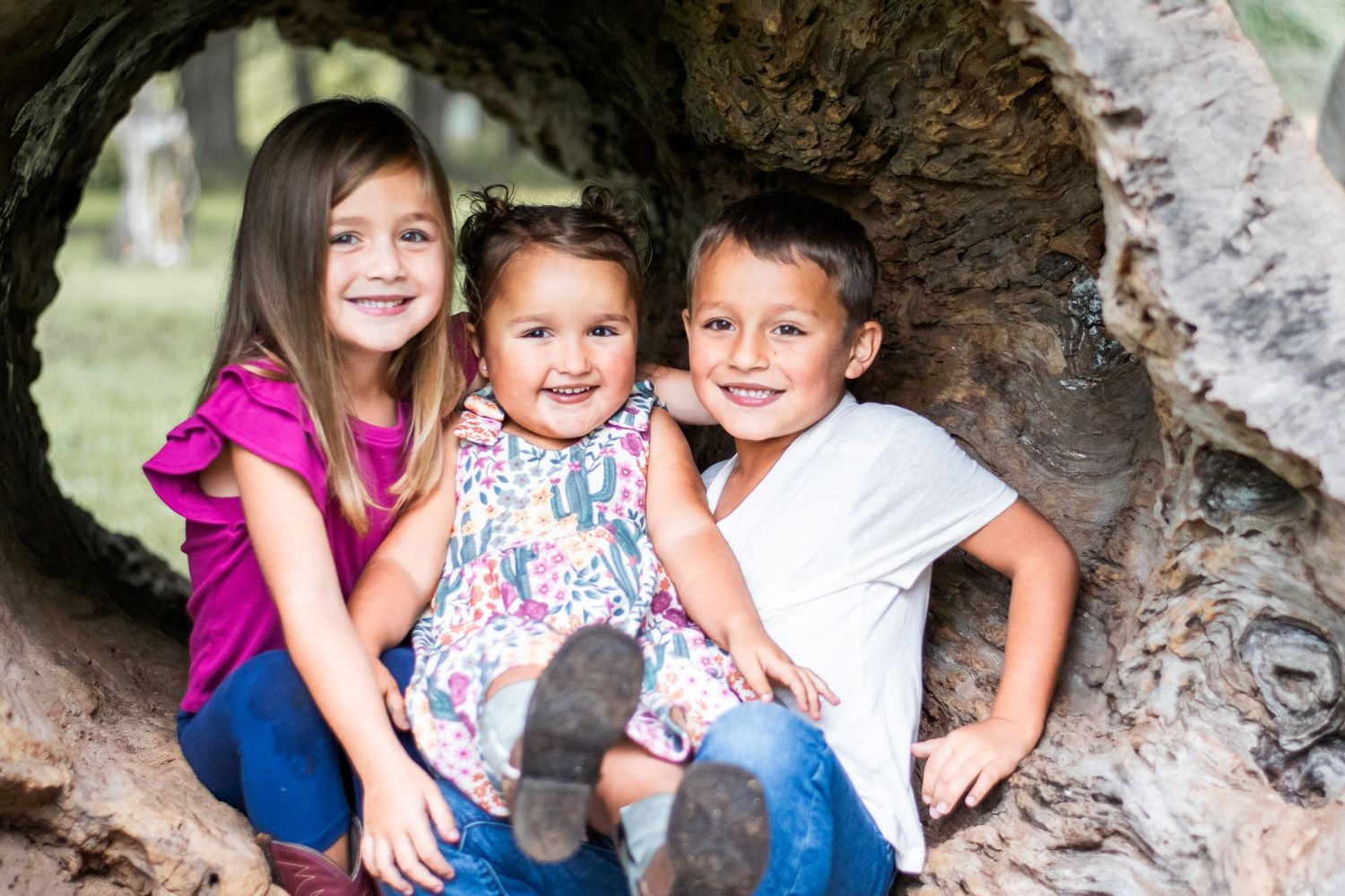 Family photo, 3 children