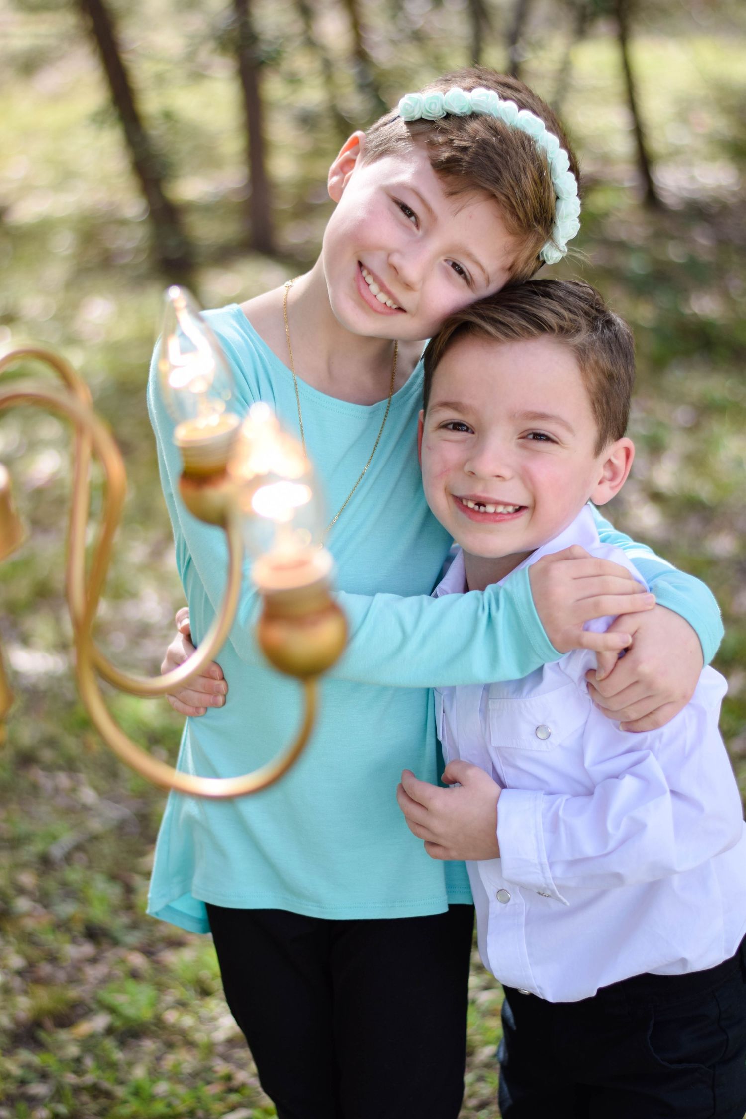 Wedding photo, two children, wedding party