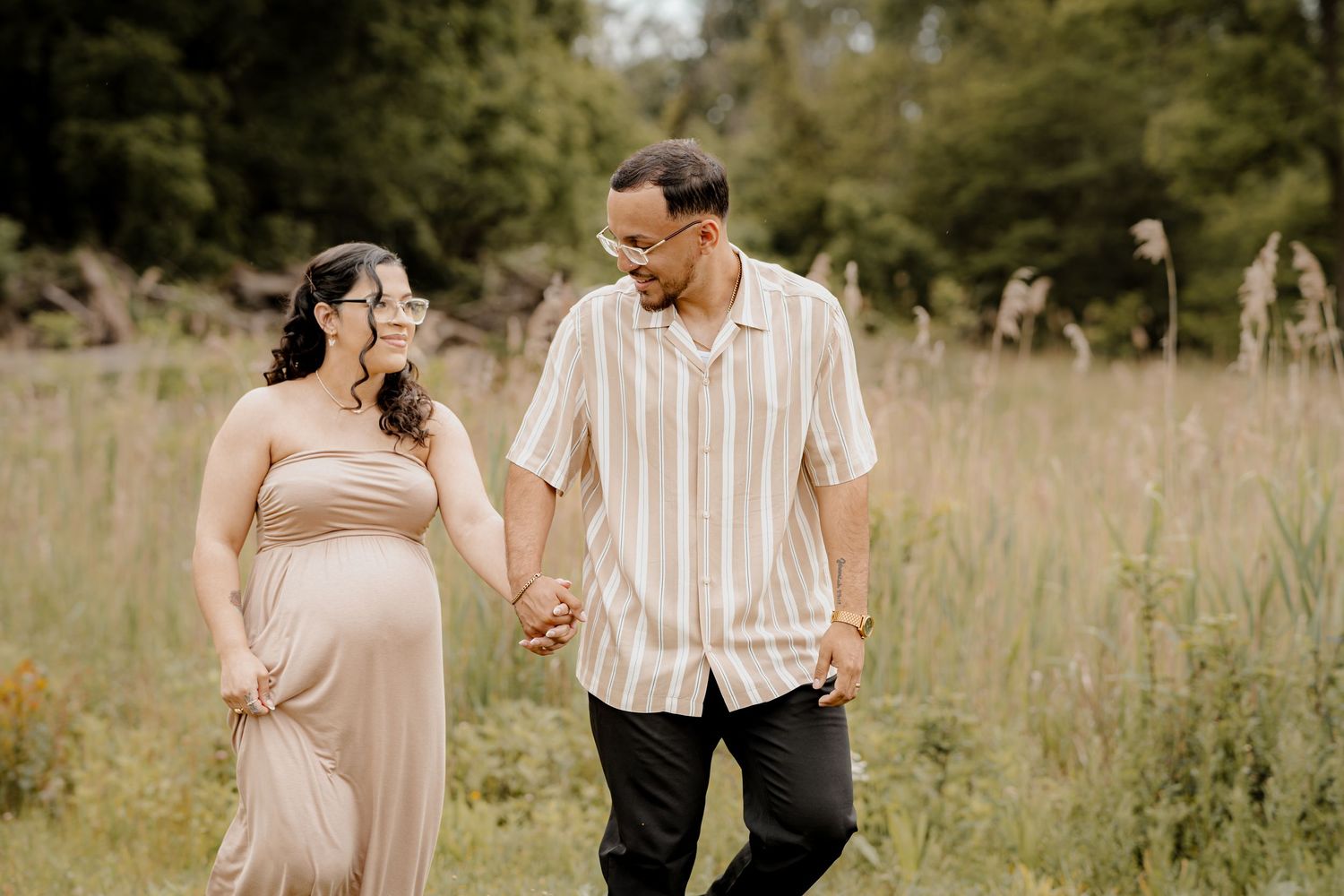 Maternity photography in Rochester NY