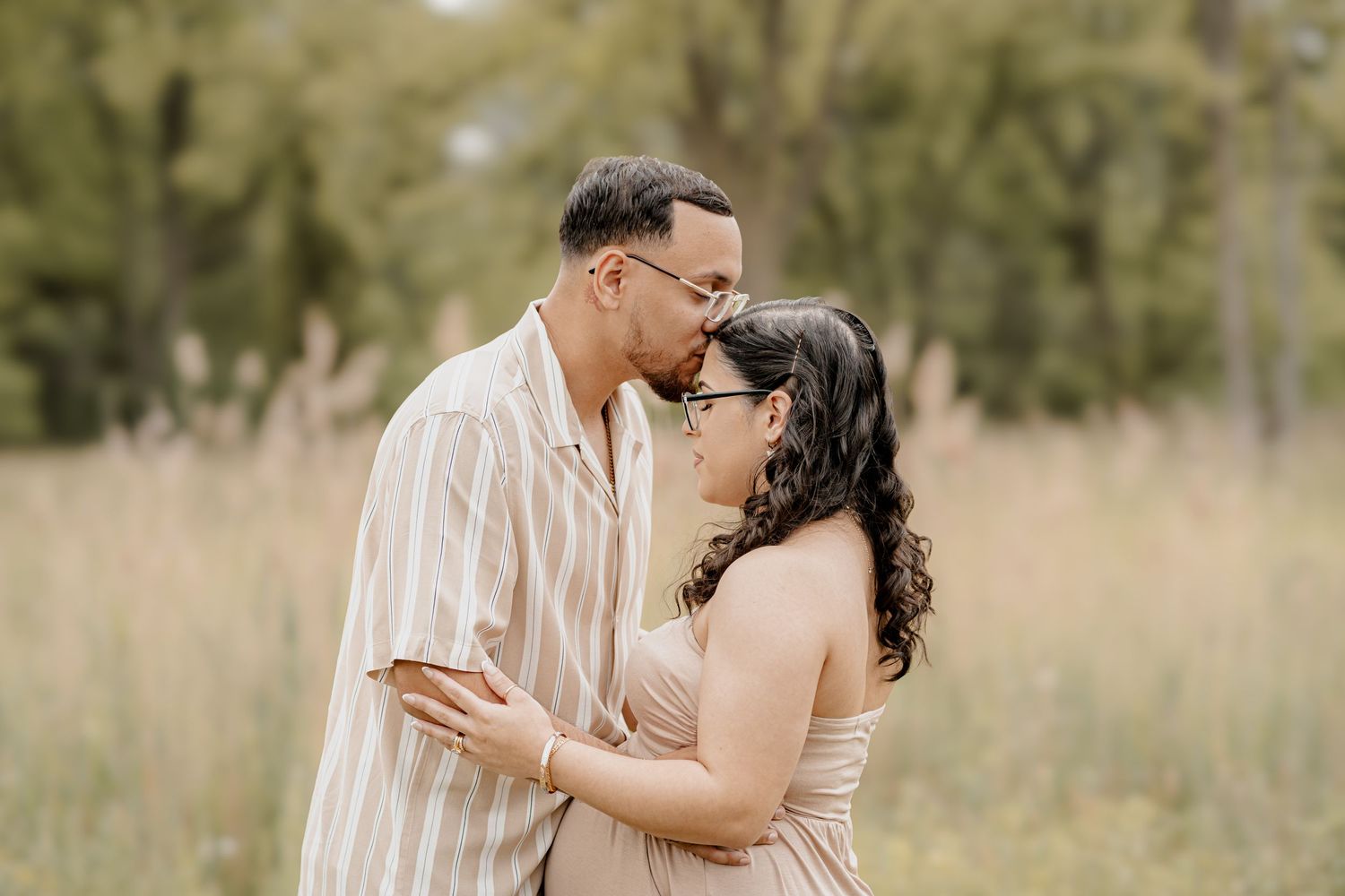 Maternity photography in Rochester NY