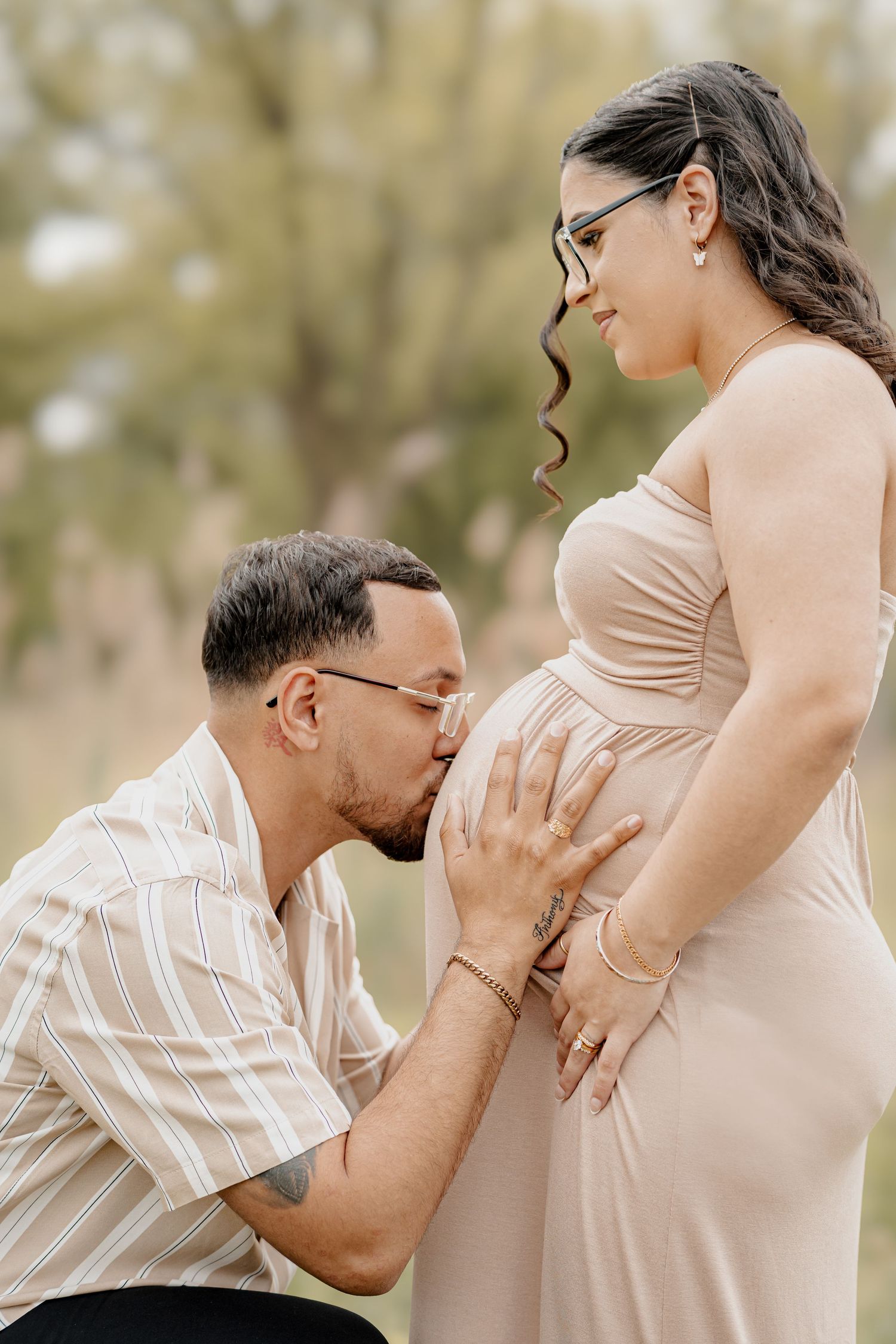 Maternity photography in Rochester NY