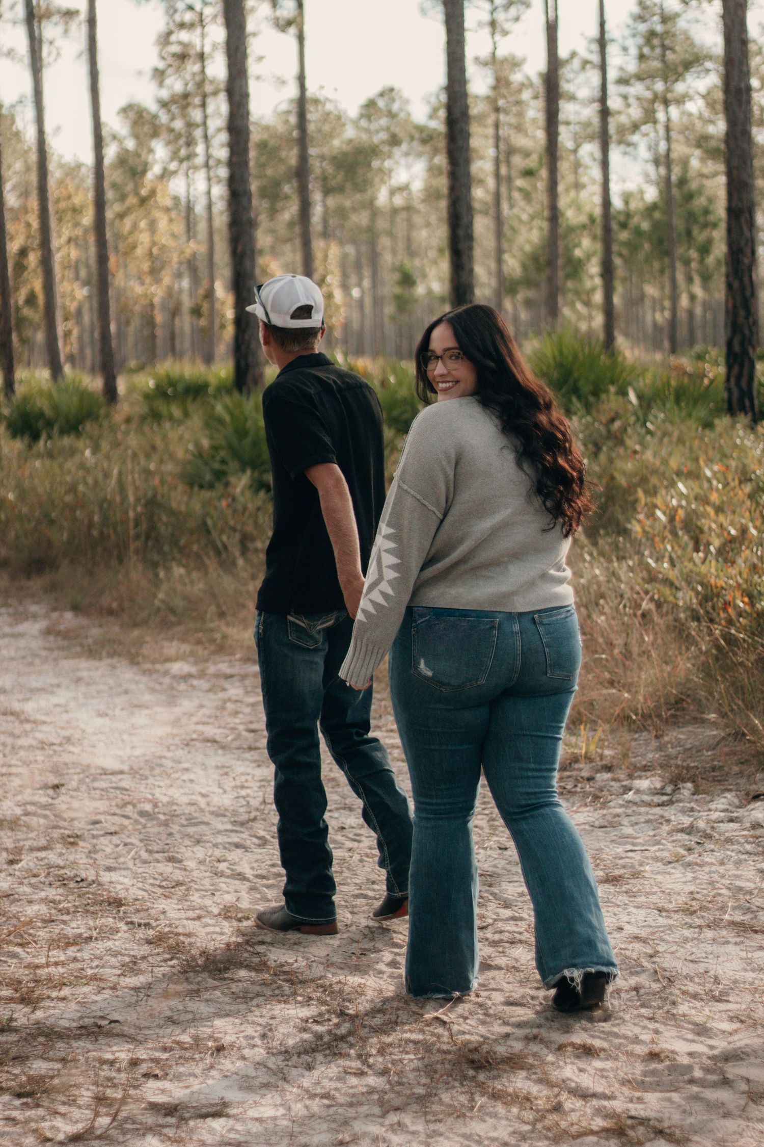 Couple session in a field setting