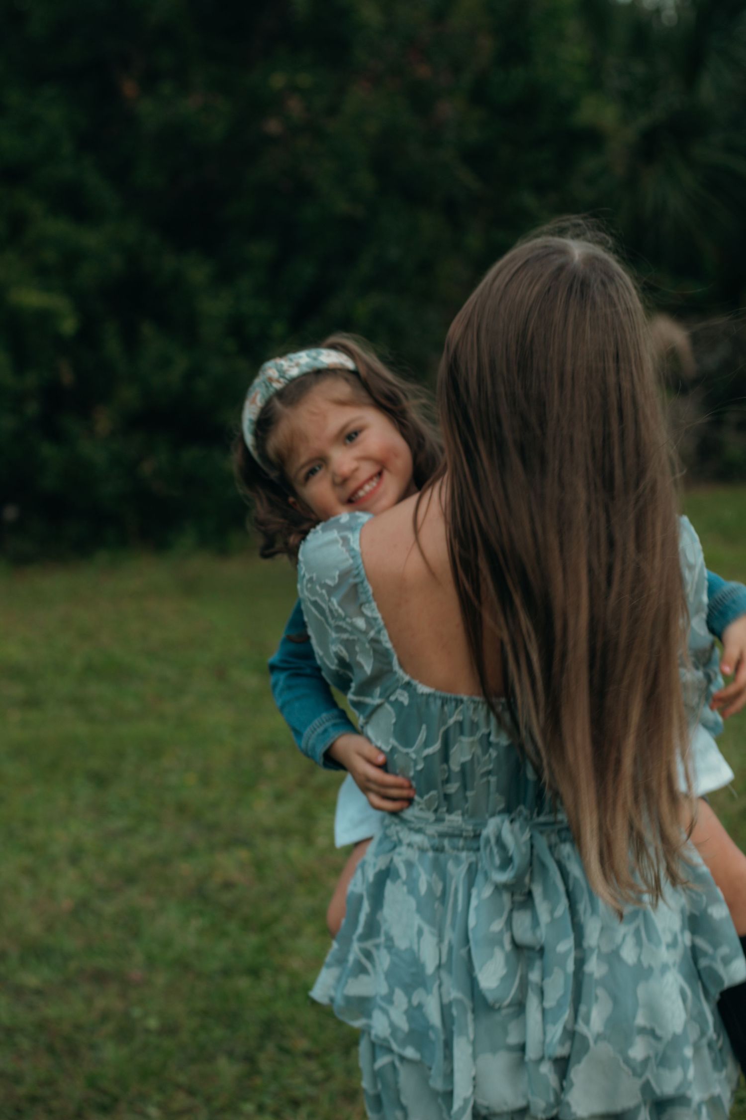 Family Session In a field setting