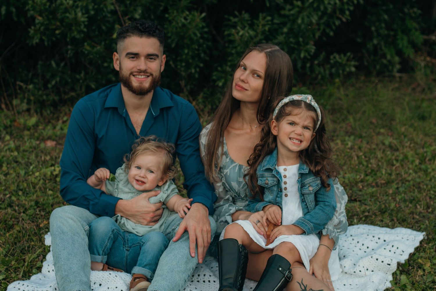 Family Session In a field setting