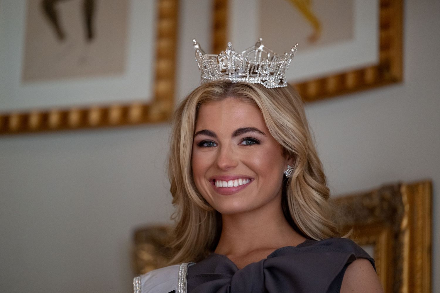 Portrait of Miss America. Hoover, AL.