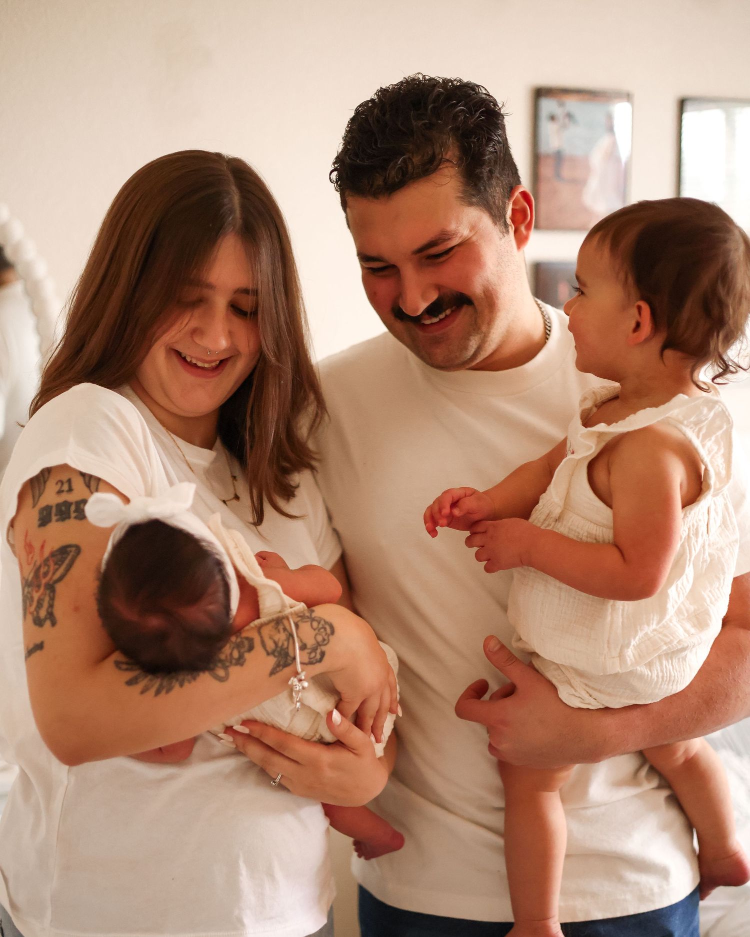 newborn photos family