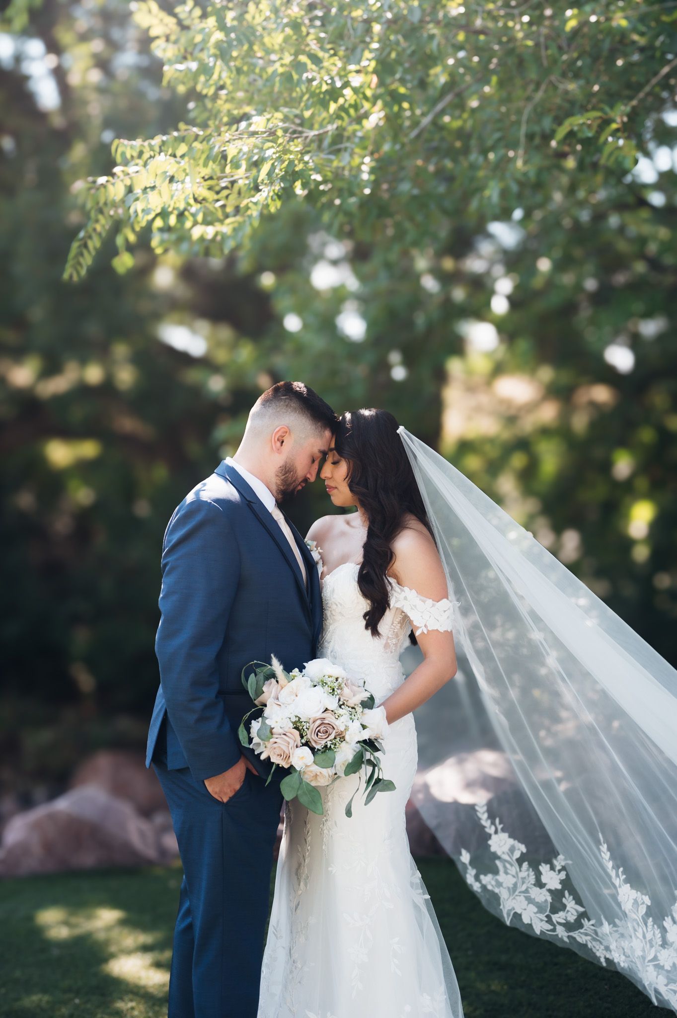 timeless wedding photography  at the creekside event center in Colorado Springs Colorado