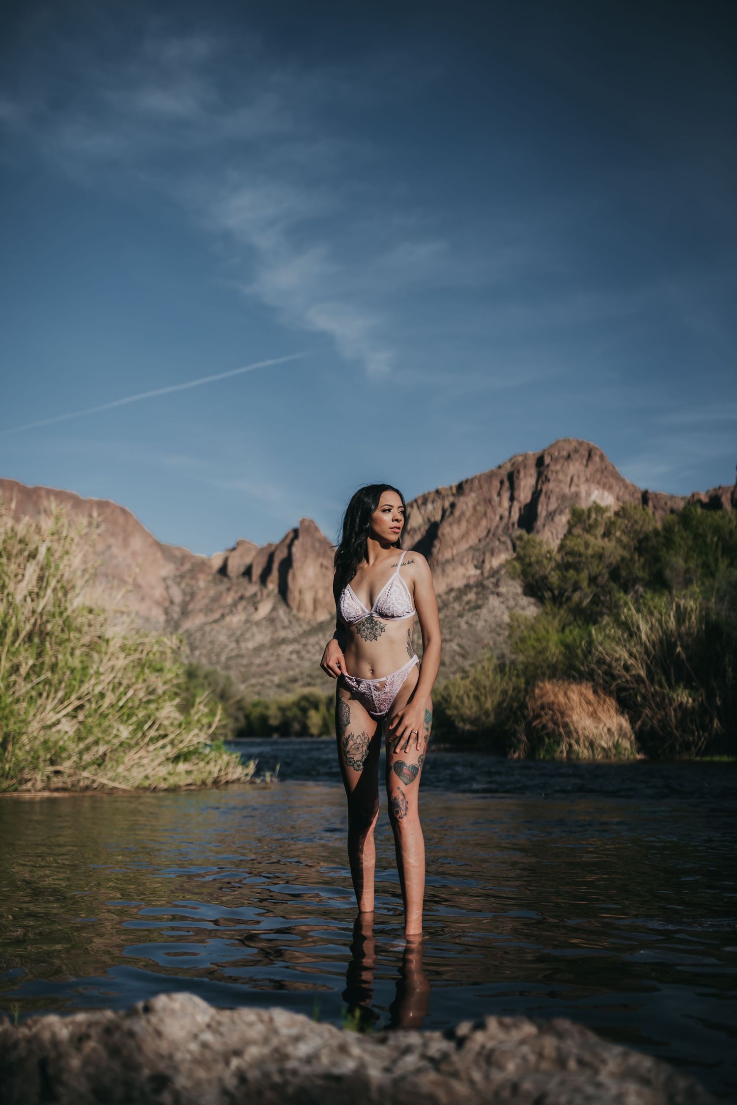 Boudoir photography near me What to expect at a boudoir shoot Best boudoir photographer in Arizona Top Rated boudoir photographer in Arizona