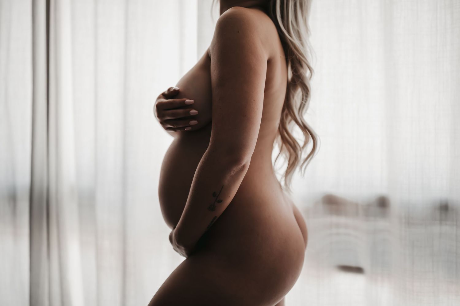 maternity nudity self love boudoir photography arizona Body inclusive empowering top rated luxury deluxe high end top rated experience AZ
