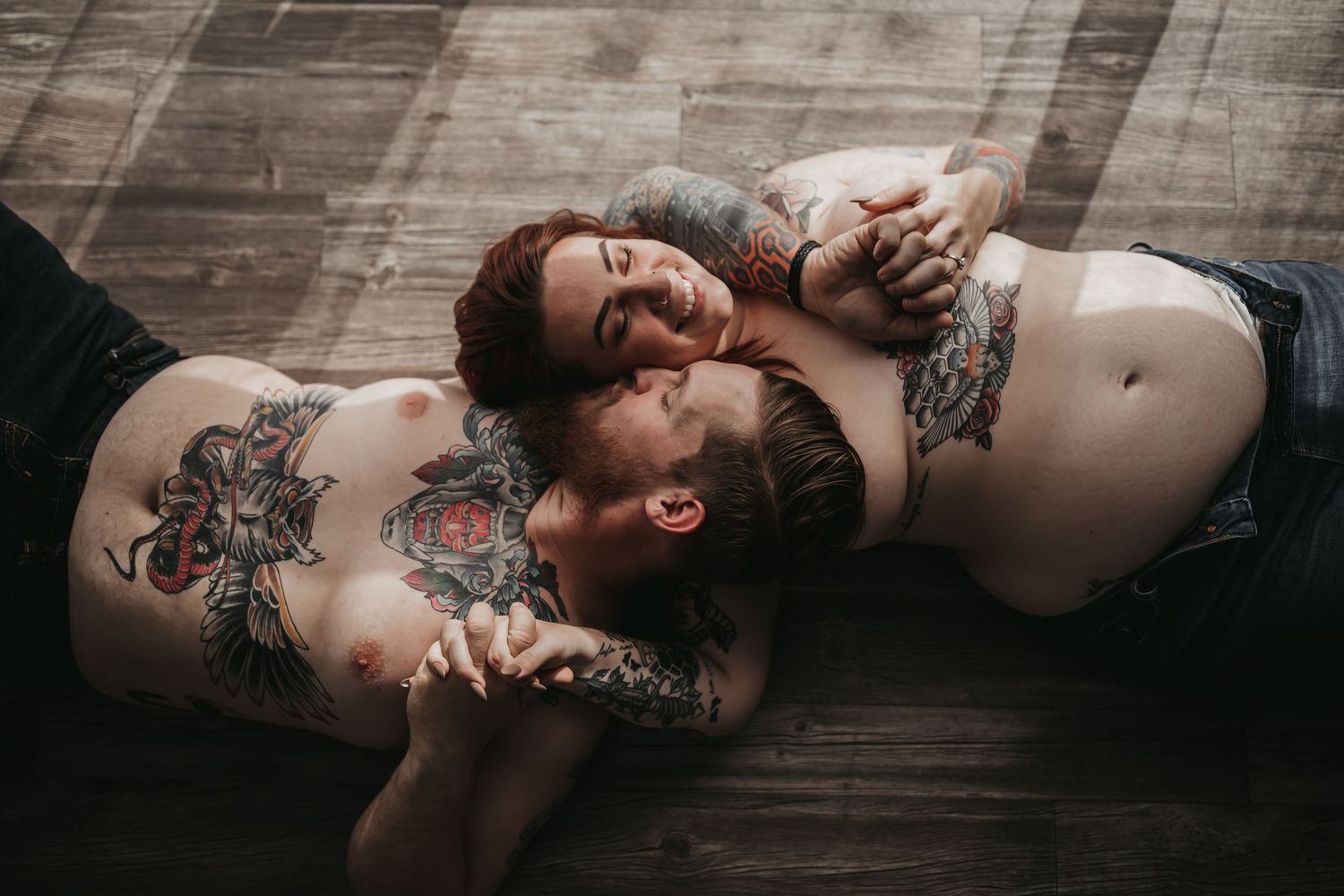 What is a couples boudoir photoshoot really like? Couples boudoir photography near Mesa that feels natural. sexy couples boudoir photography
