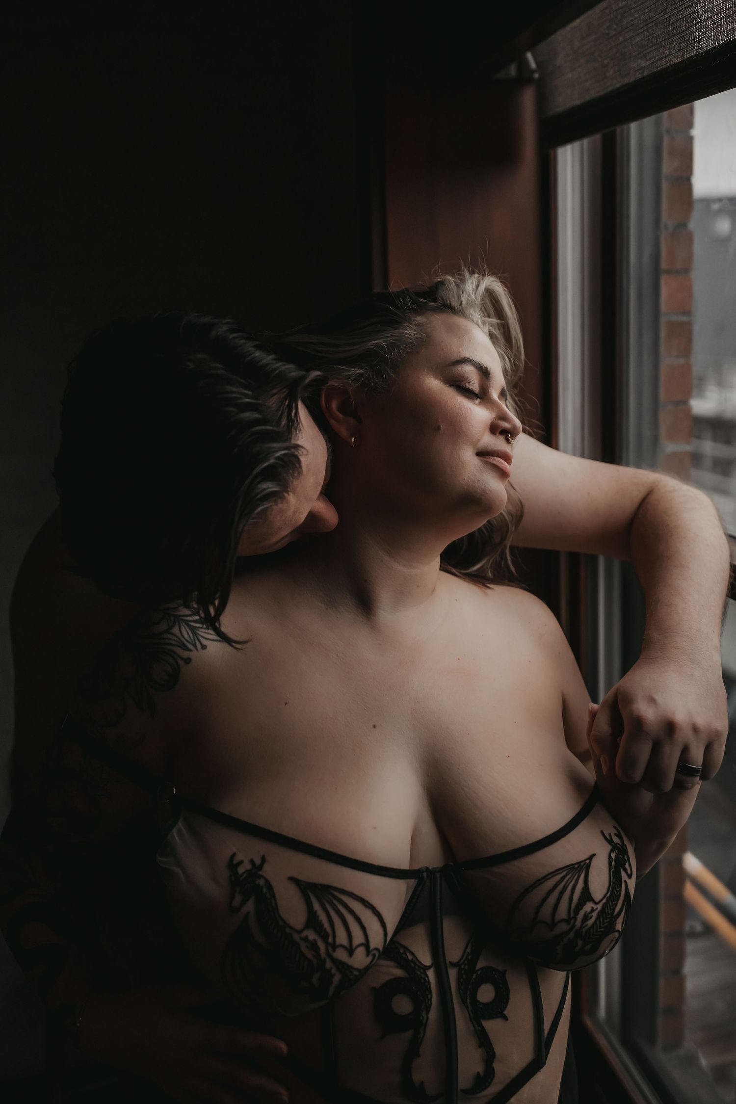 Boudoir photography near me What to expect at a boudoir shoot Best couples photographer in Arizona Top Rated Phoenix photographer in Arizona