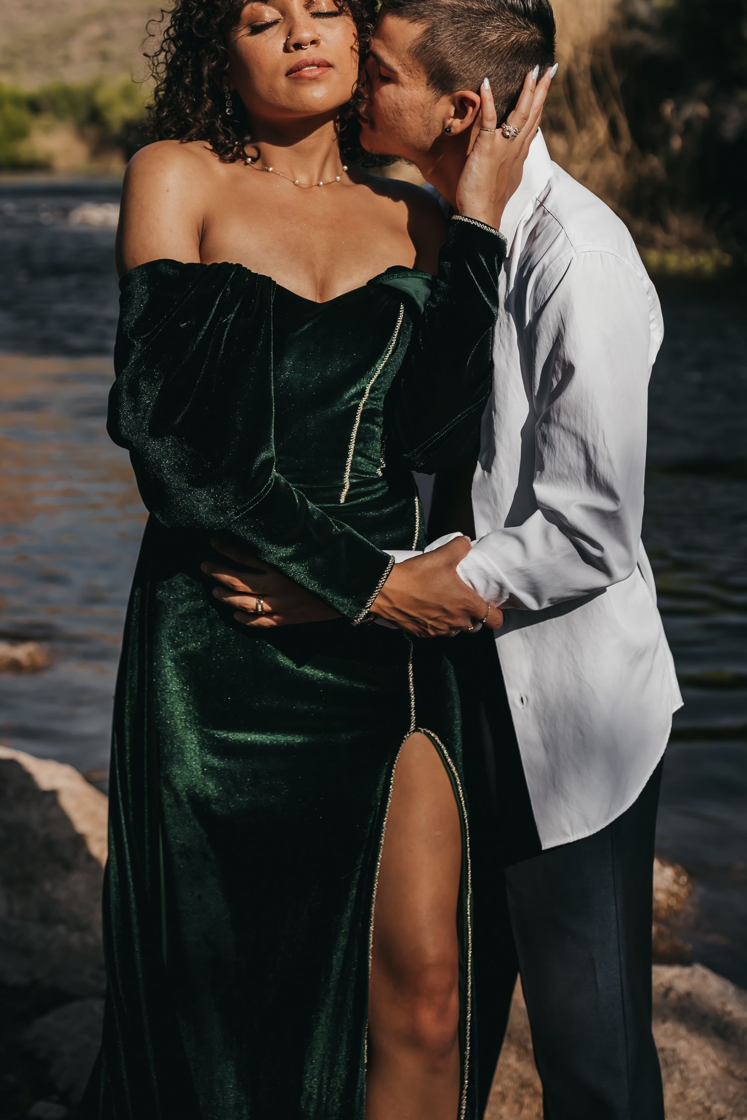 Celebrate your connection with an honest, no-Photoshop couples boudoir session in Mesa. Real love, raw emotion, and zero awkward poses AZ