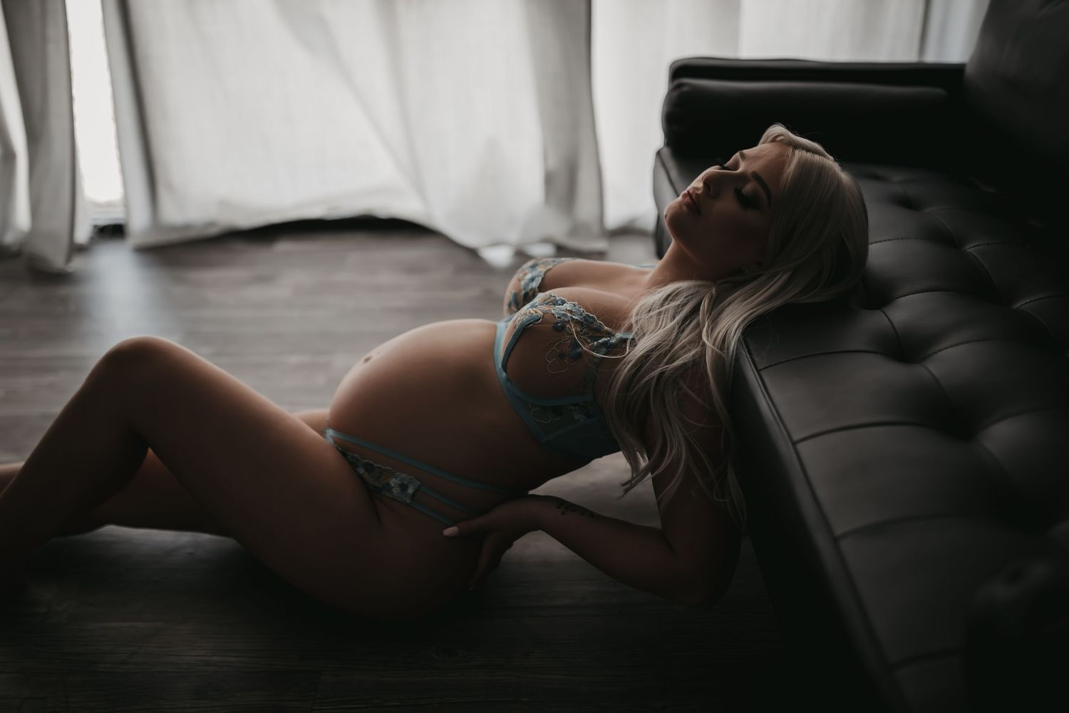 maternity nudity self love boudoir photography arizona Body inclusive empowering top rated luxury deluxe high end top rated experience AZ