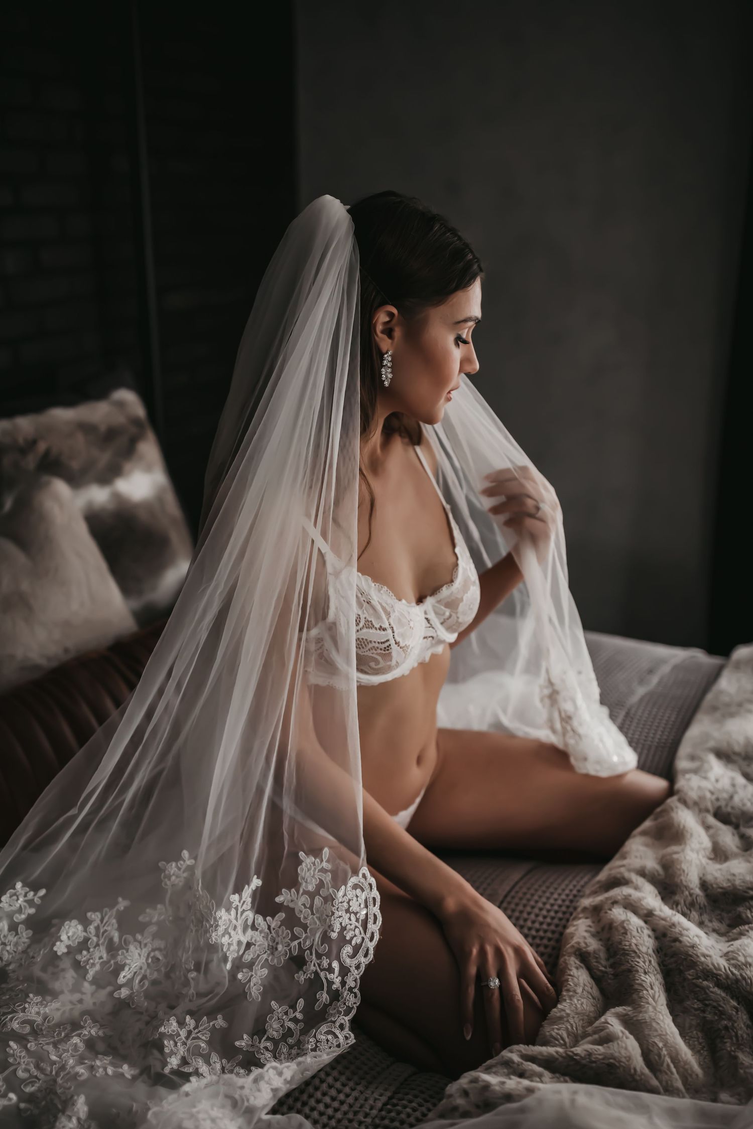 Boudoir photography near me What to expect at a boudoir shoot sheer sheet sexy lingerie bridal AZ Top Rated boudoir photographer in Arizona